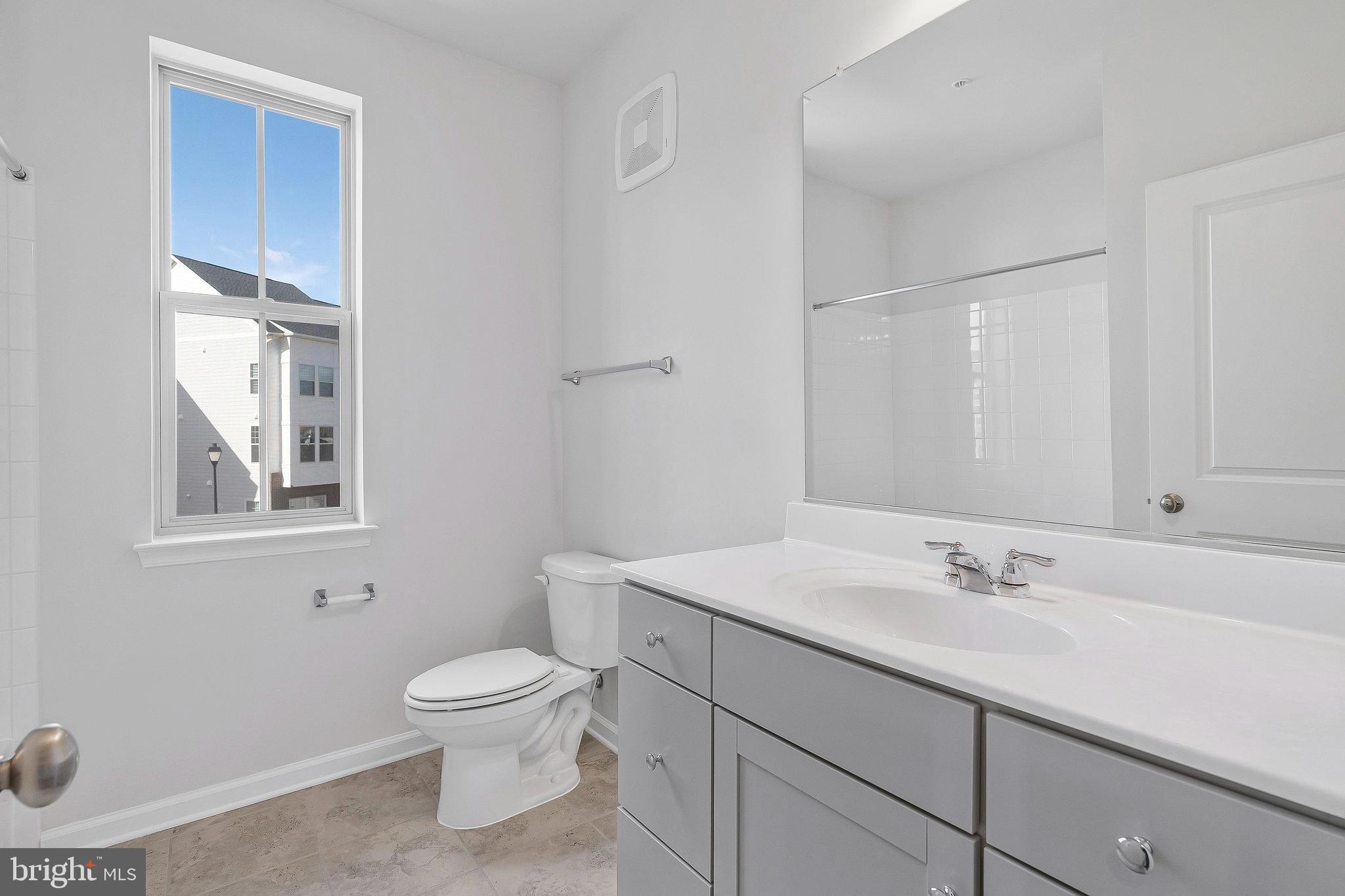 POTOMAC STATION MARKETPLACE - Residential Lease