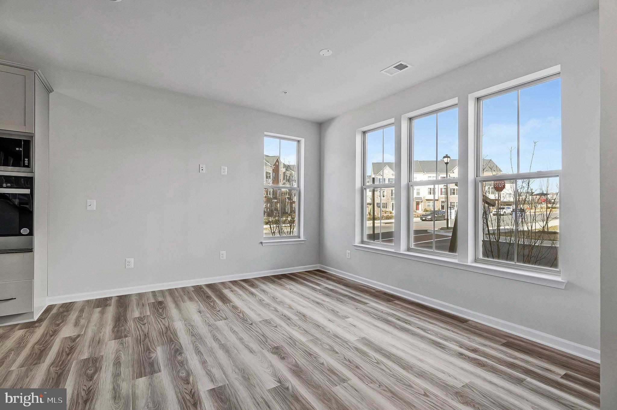 POTOMAC STATION MARKETPLACE - Residential Lease