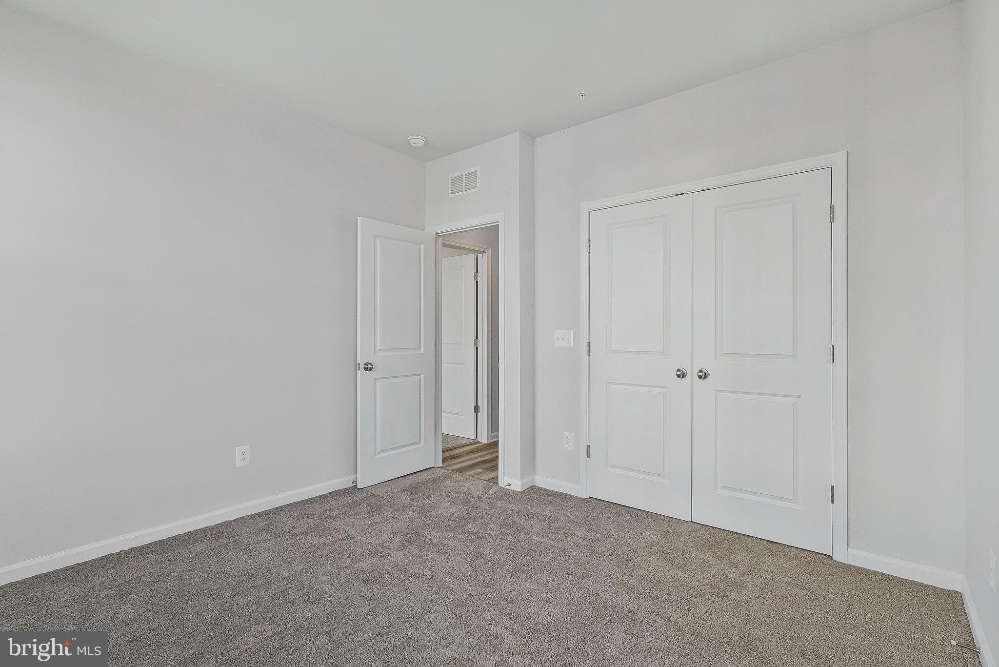 POTOMAC STATION MARKETPLACE - Residential Lease