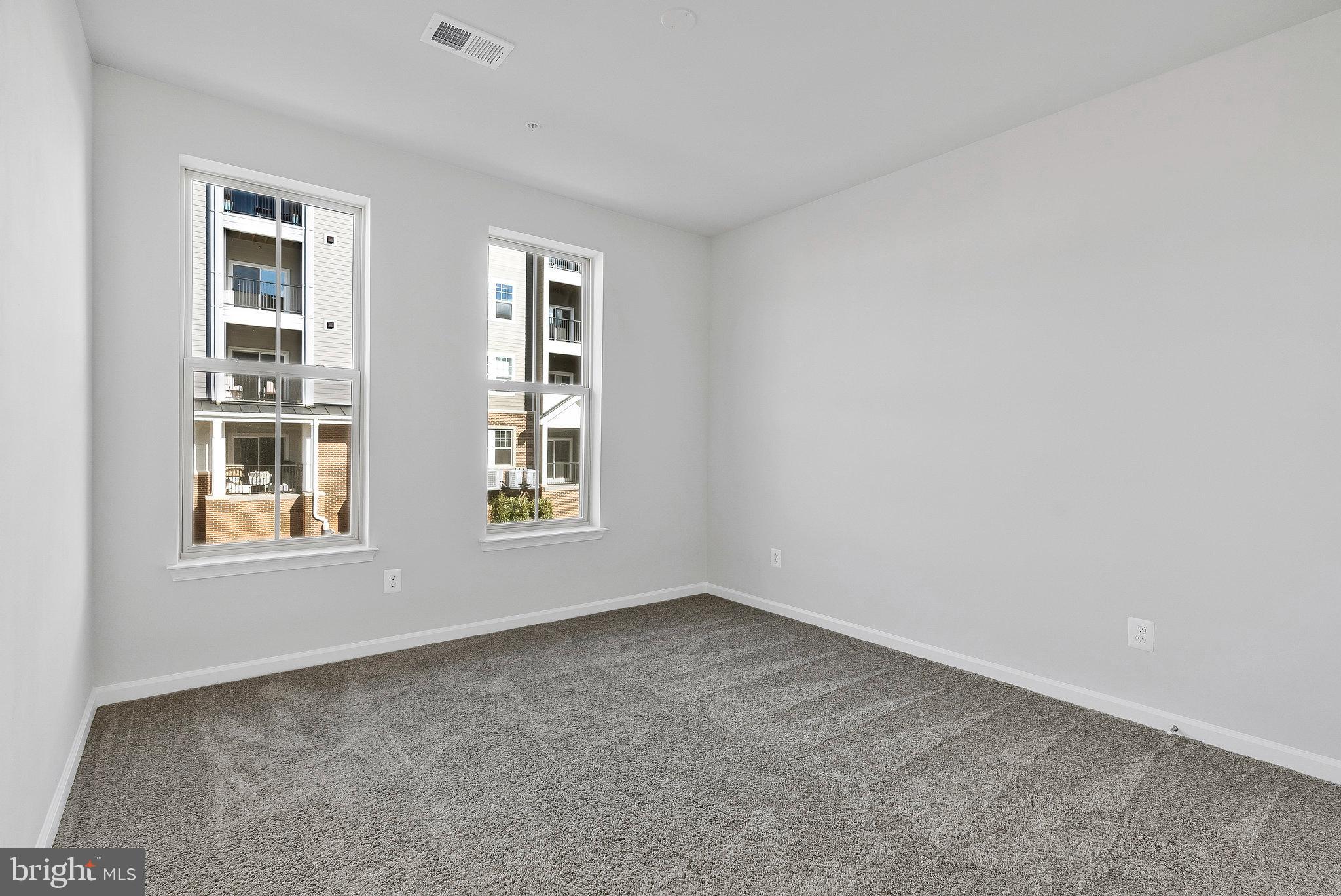 POTOMAC STATION MARKETPLACE - Residential Lease