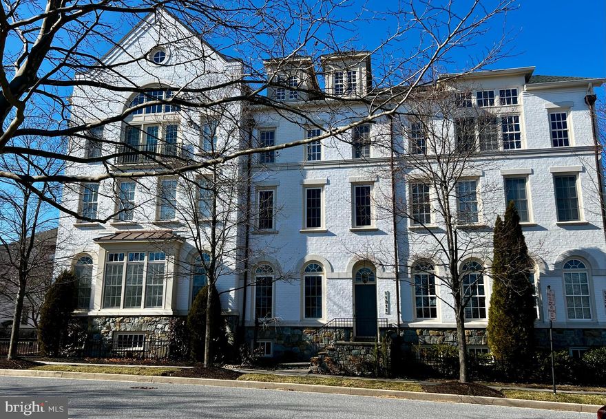 Listed and under contract simultaneously