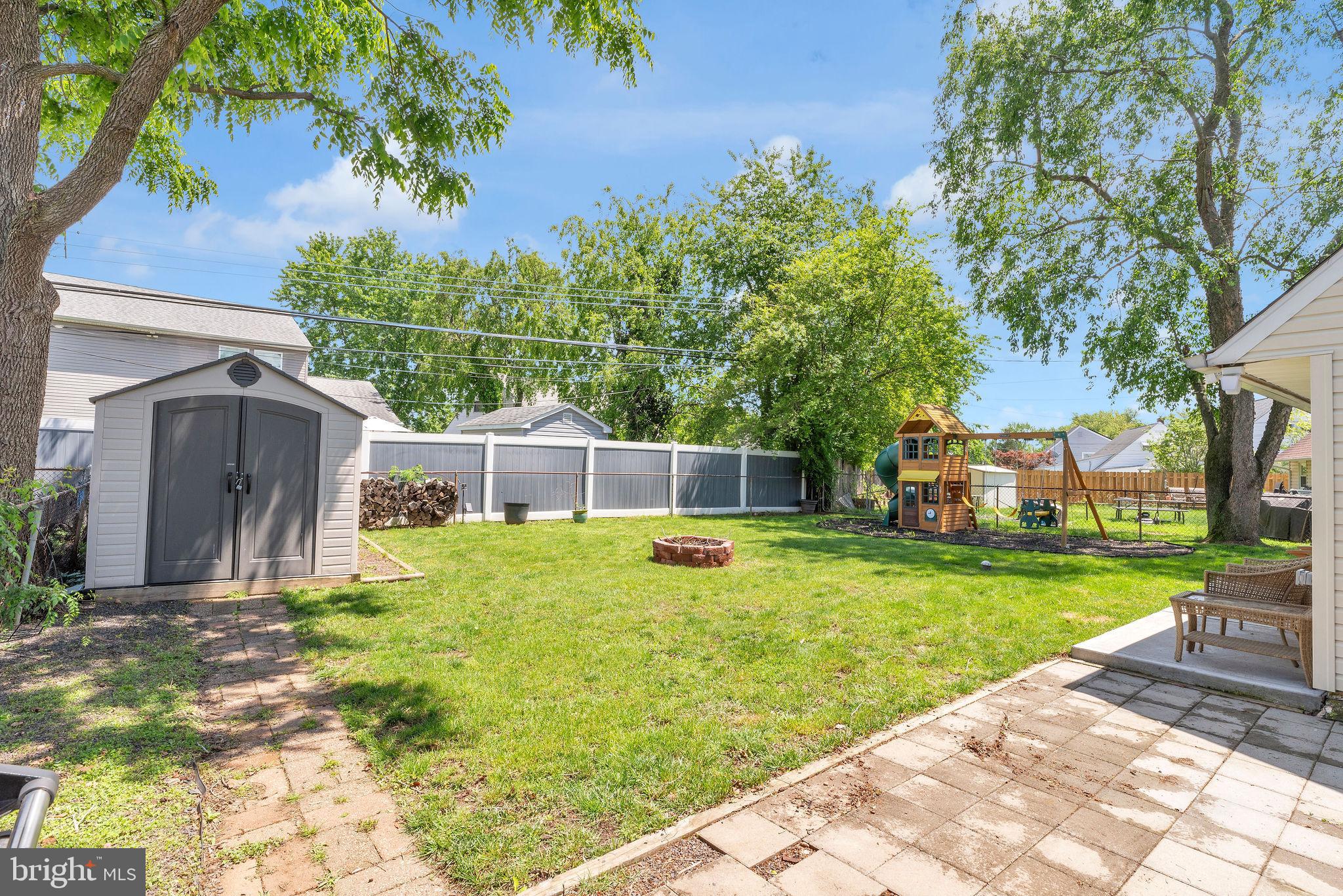 WHITEWOOD - Residential