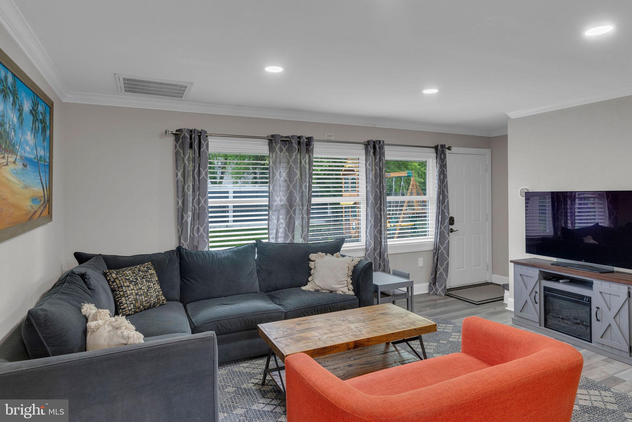 WHITEWOOD - Residential