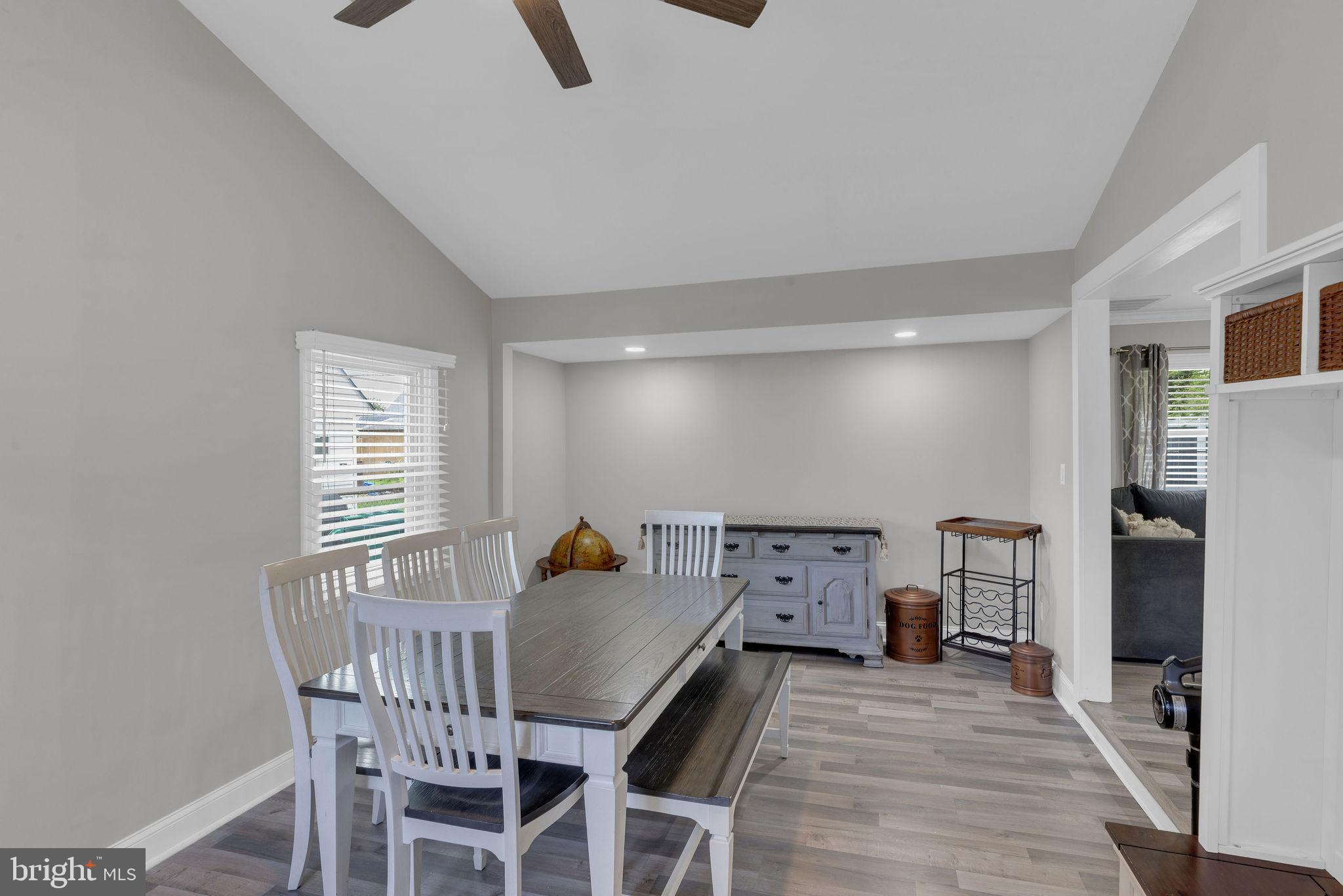 WHITEWOOD - Residential