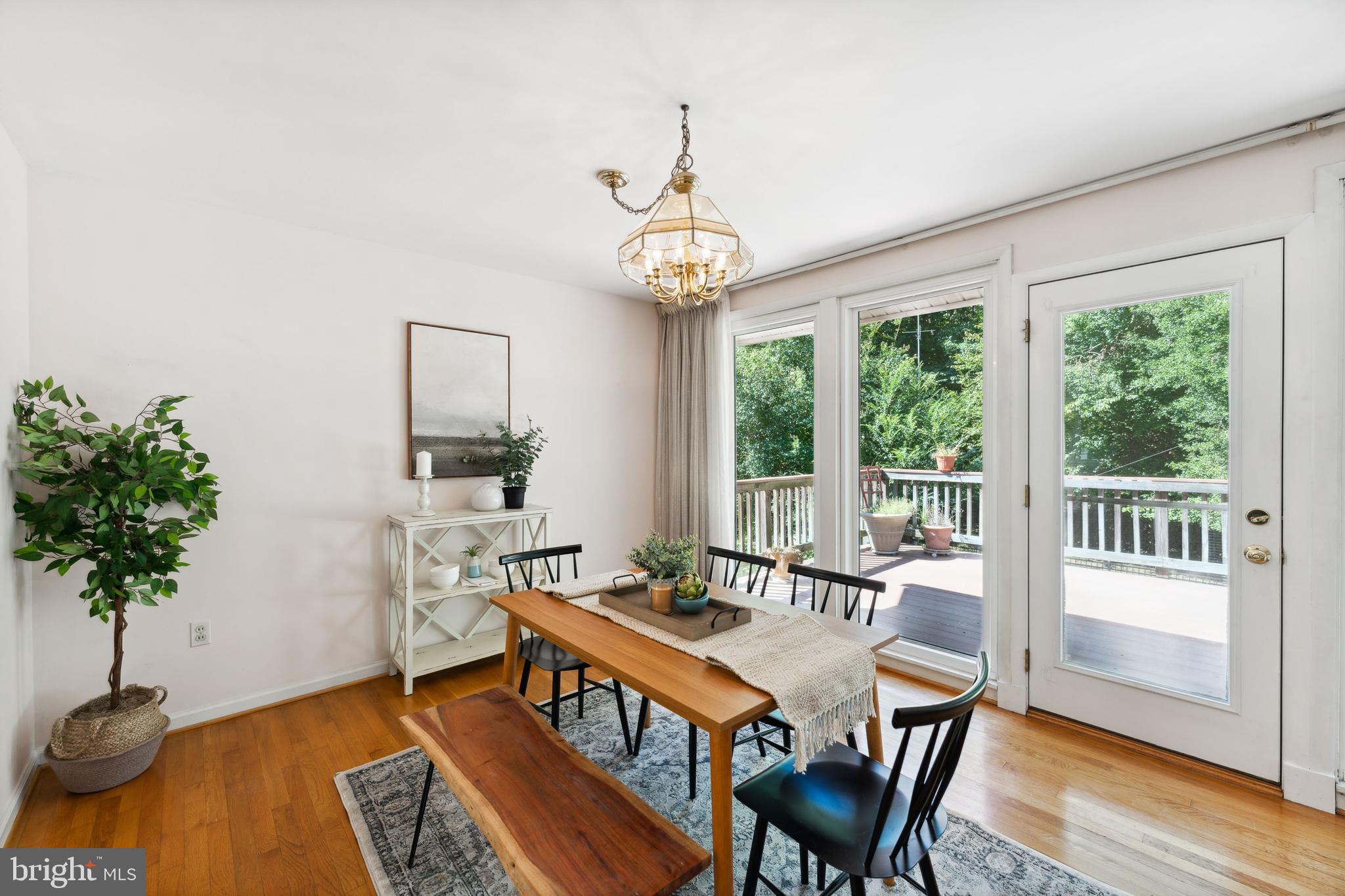 COLLEGE PARK ESTATES - Residential