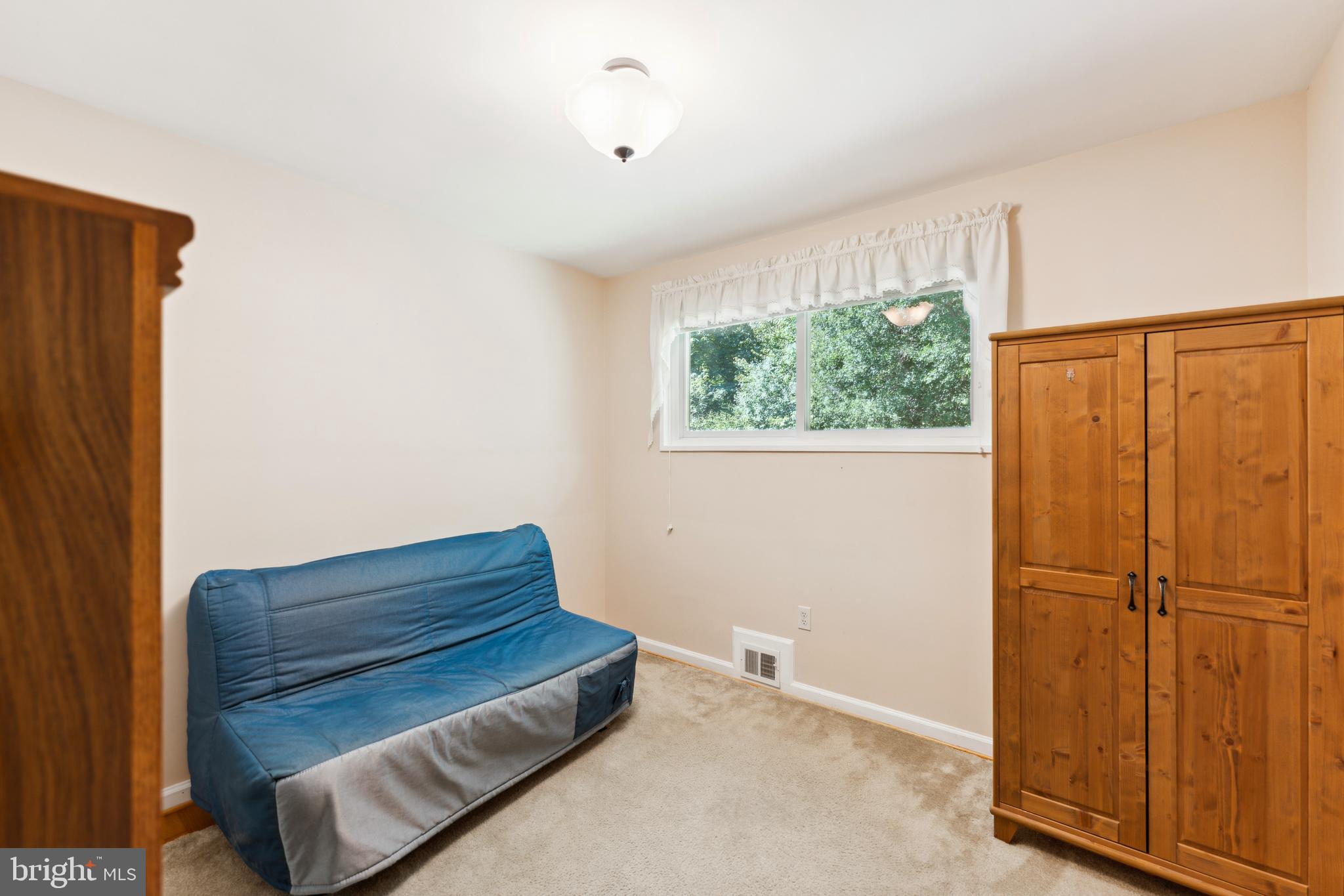 COLLEGE PARK ESTATES - Residential