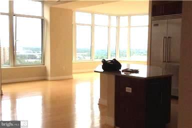 ONE PARK CREST - Residential Lease