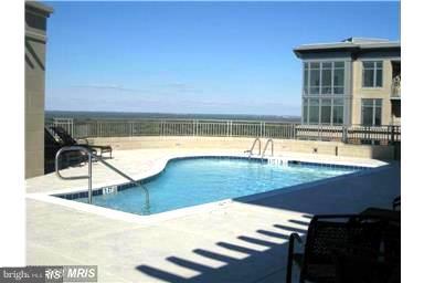 ONE PARK CREST - Residential Lease