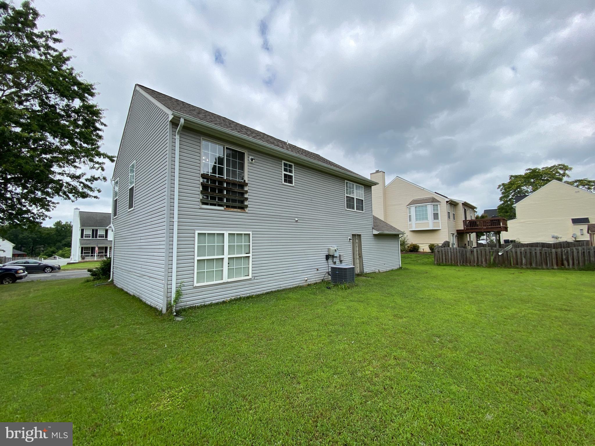 LITTLE WHIM - Residential Lease