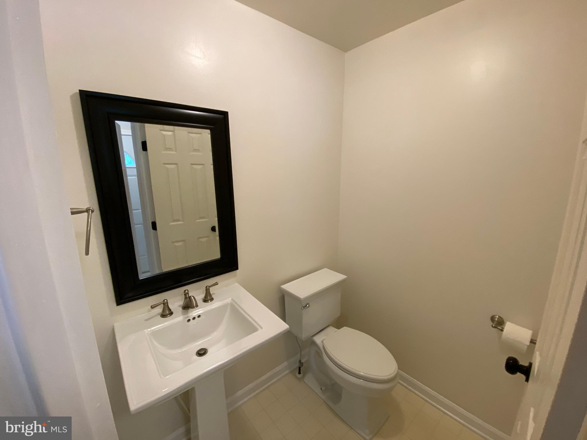 LITTLE WHIM - Residential Lease