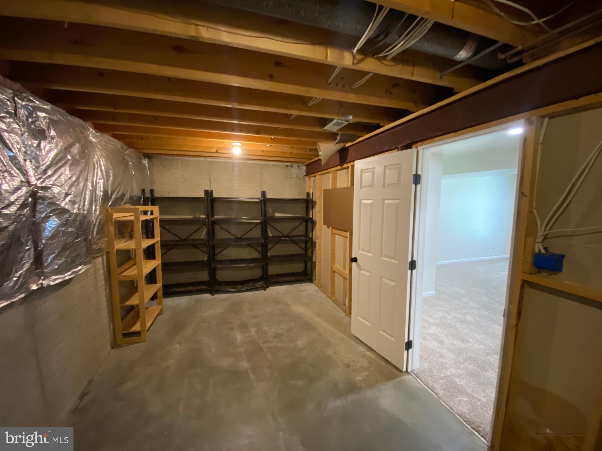 LITTLE WHIM - Residential Lease