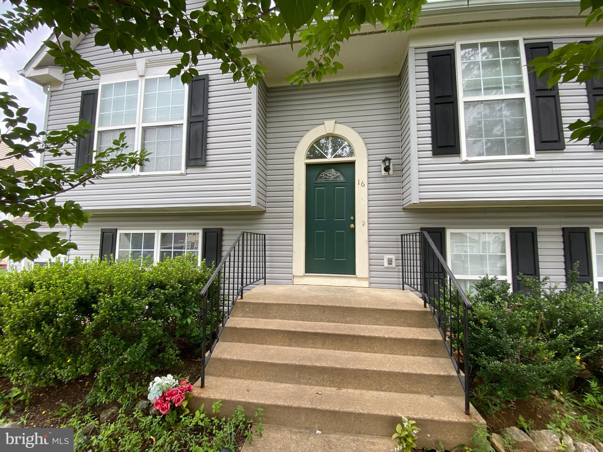 LITTLE WHIM - Residential Lease