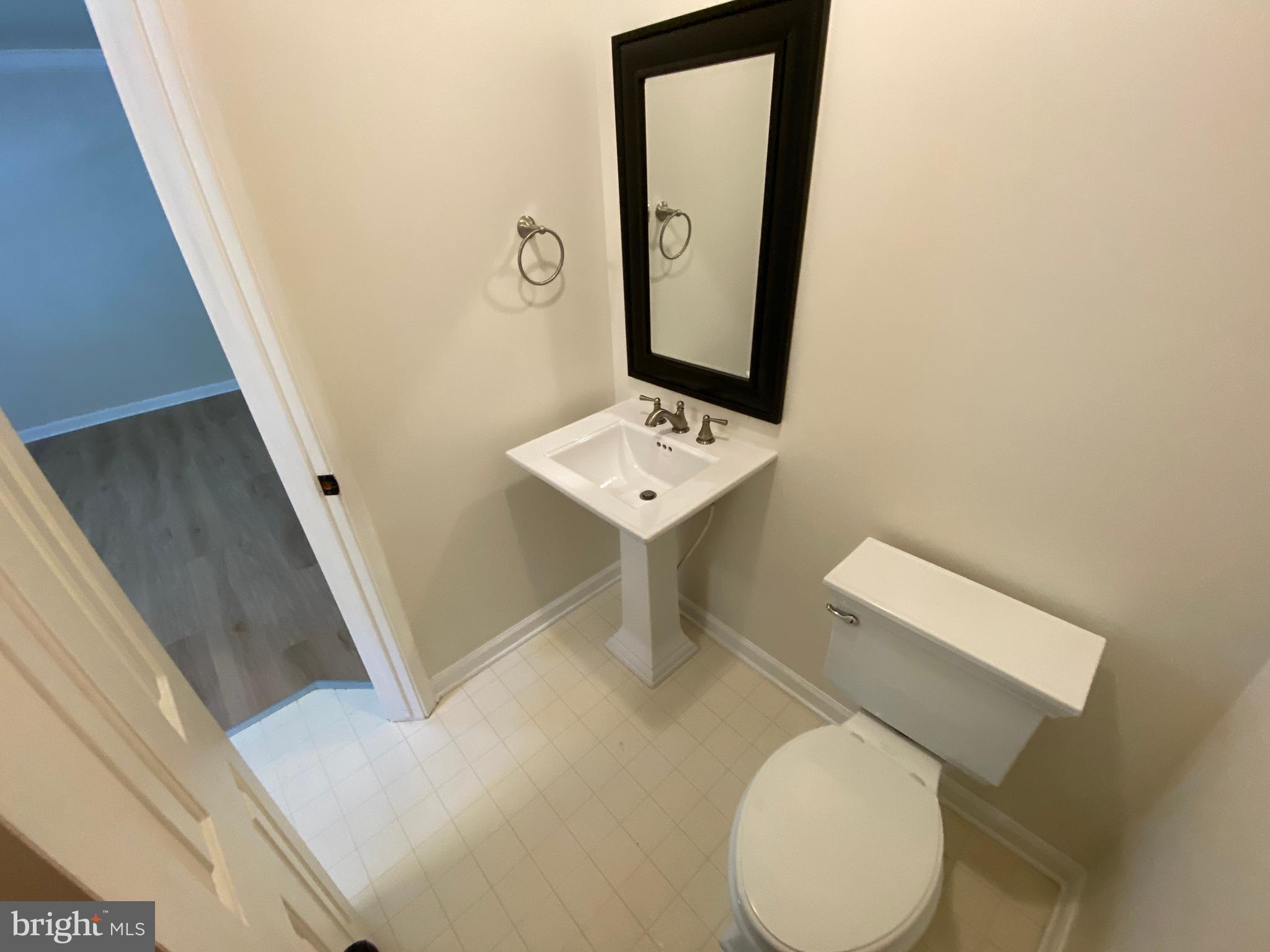 LITTLE WHIM - Residential Lease