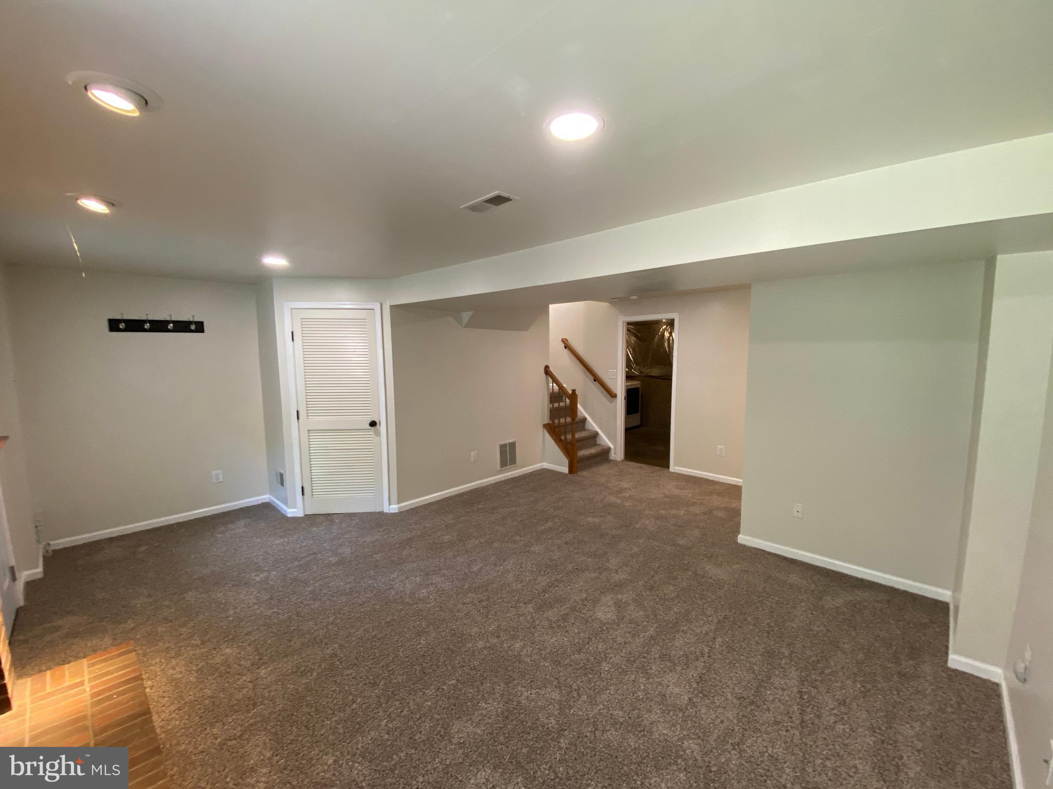 LITTLE WHIM - Residential Lease