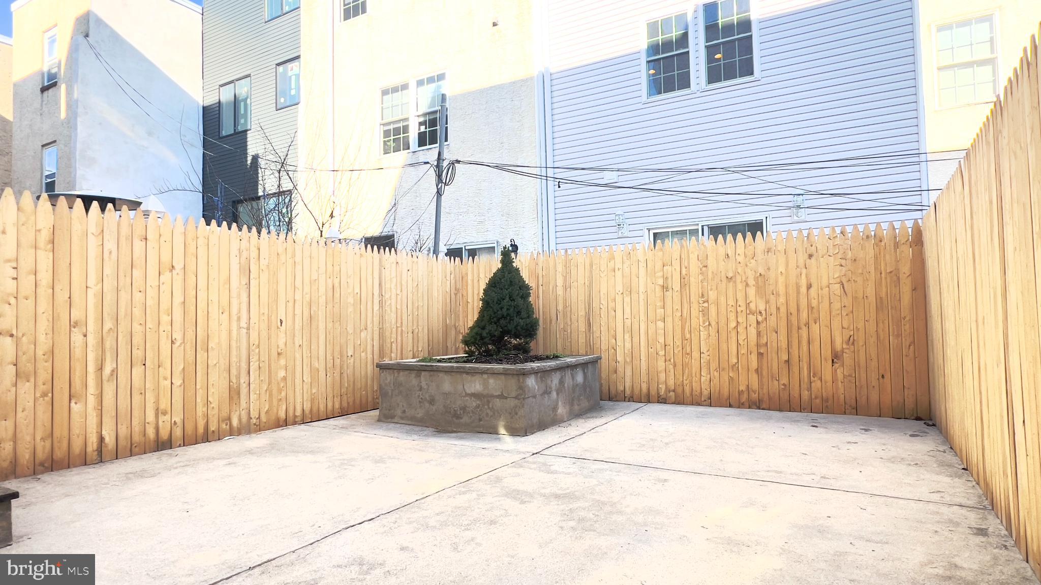 GRADUATE HOSPITAL - Residential Lease