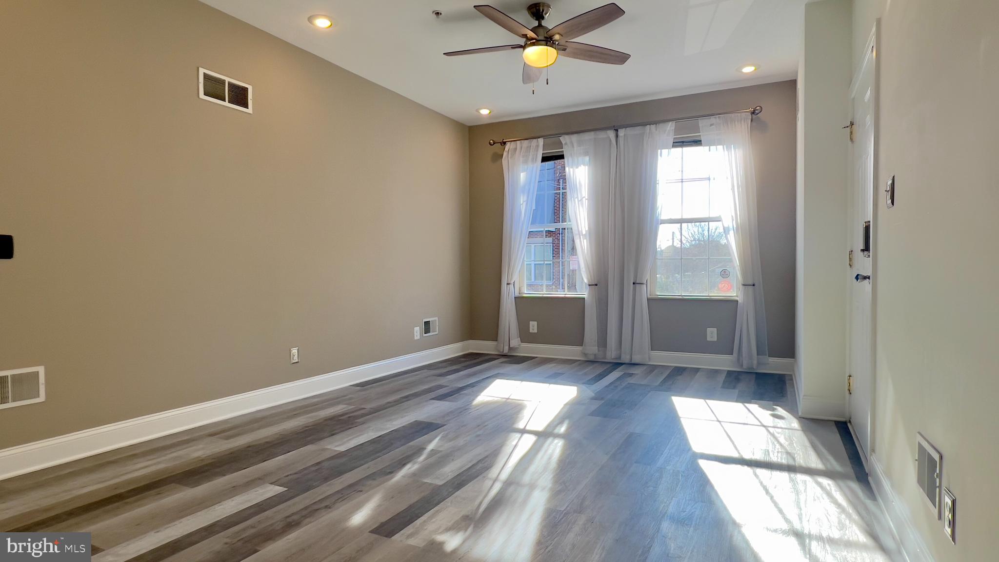 GRADUATE HOSPITAL - Residential Lease