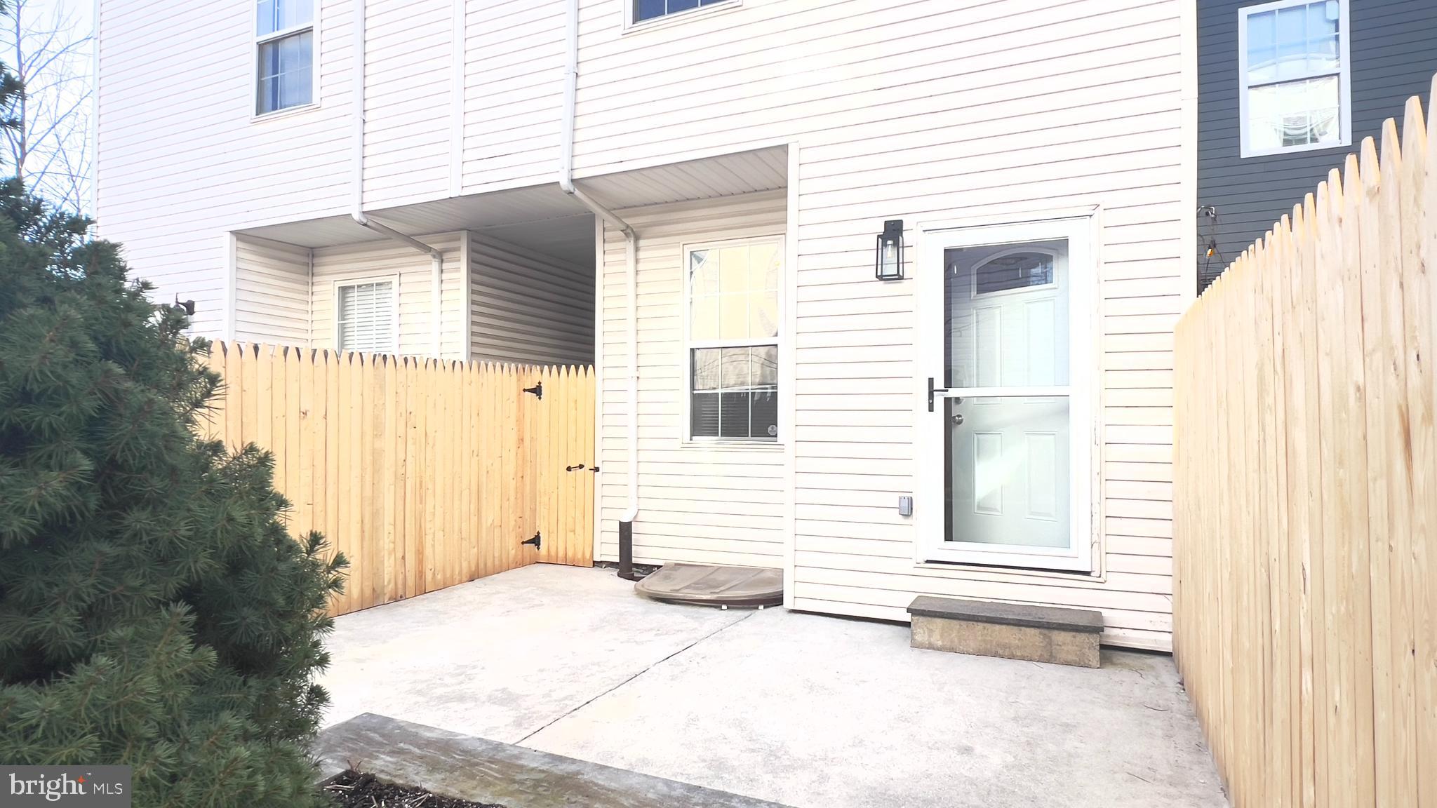 GRADUATE HOSPITAL - Residential Lease