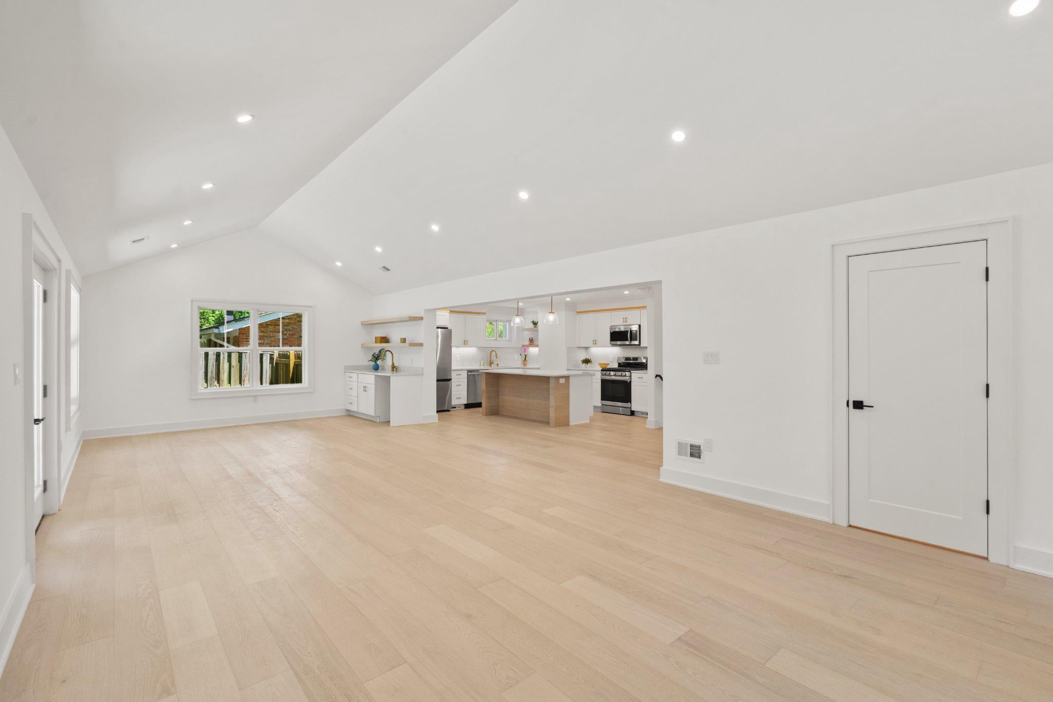 209 THISTLE DRIVE