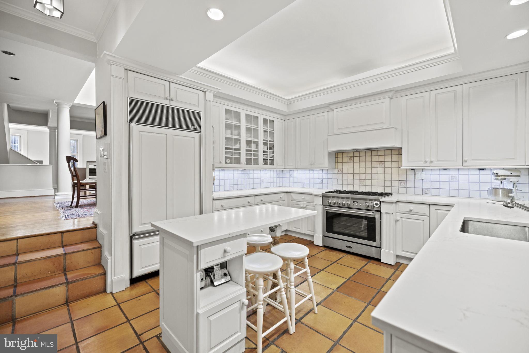 GEORGETOWN - Residential