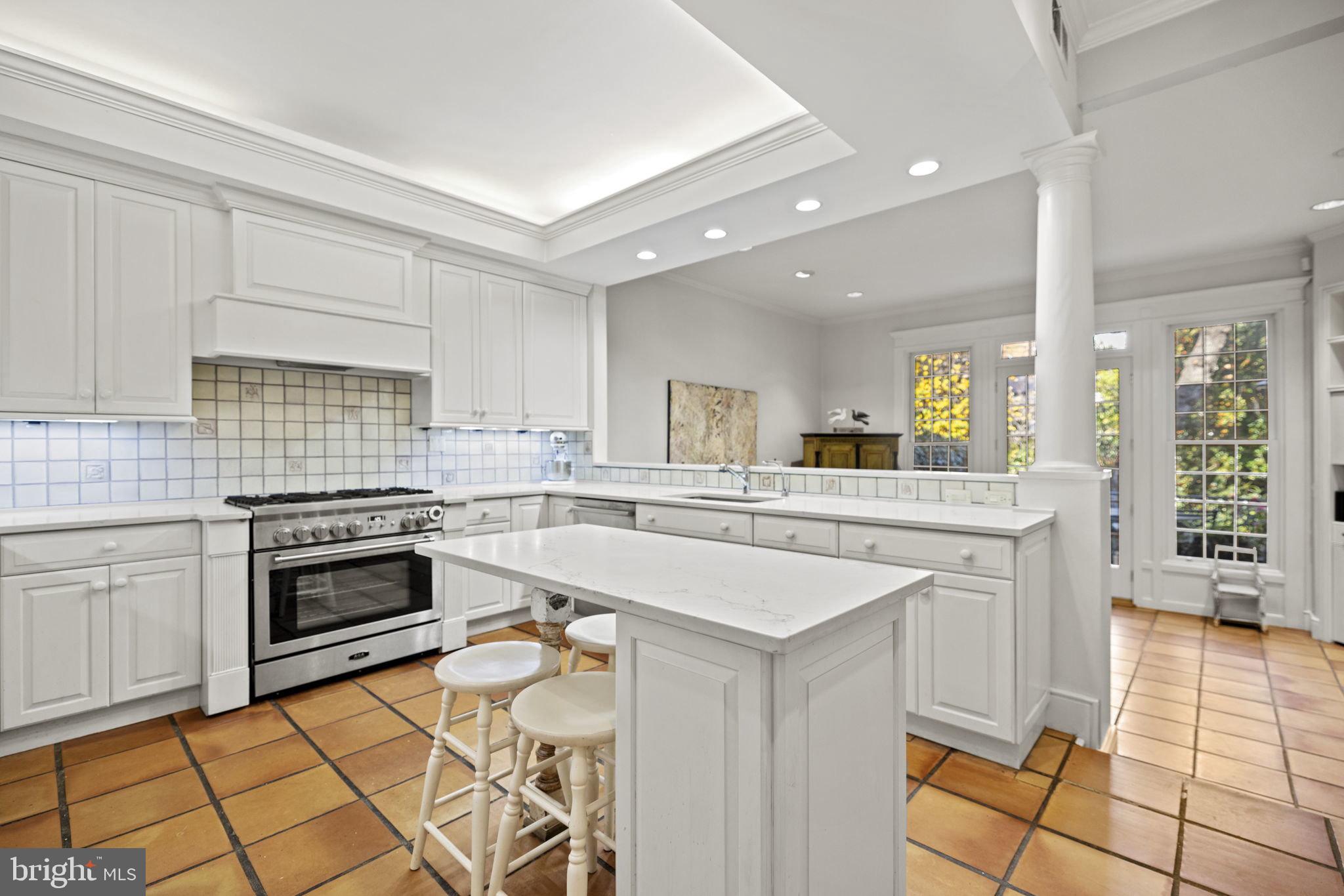 GEORGETOWN - Residential