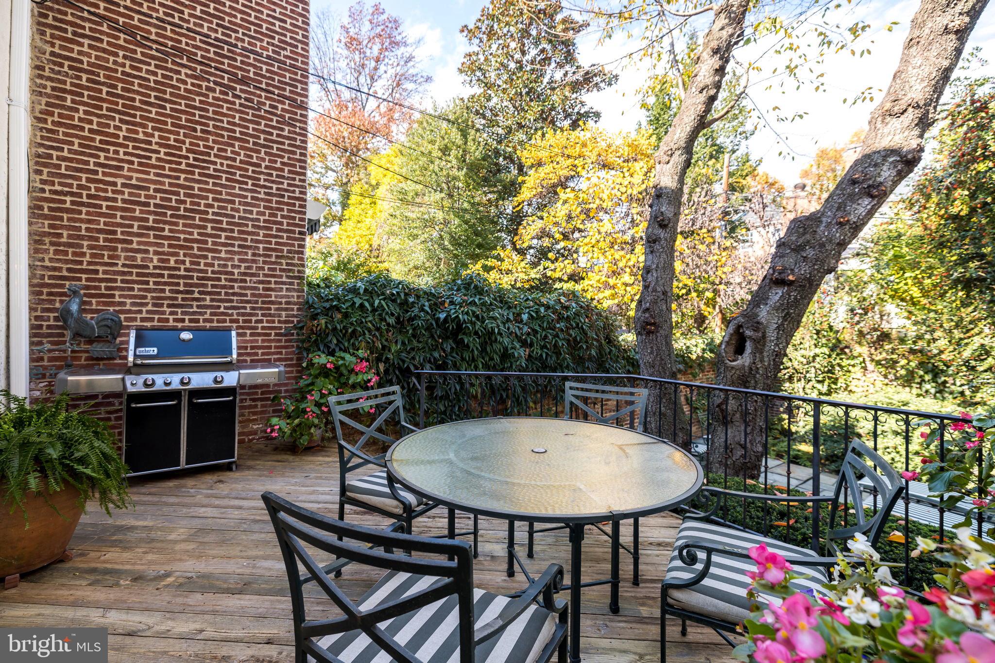 GEORGETOWN - Residential