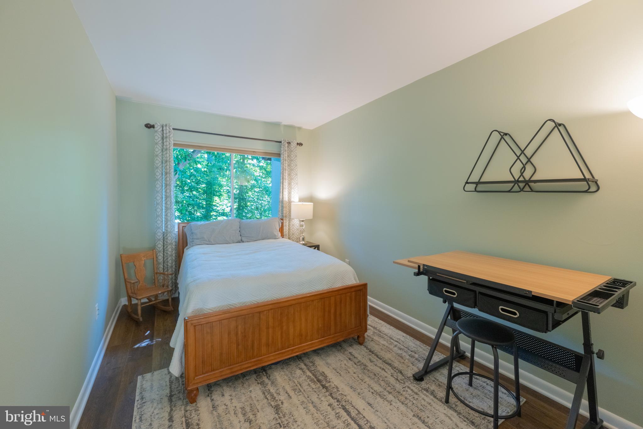 RESTON - Residential