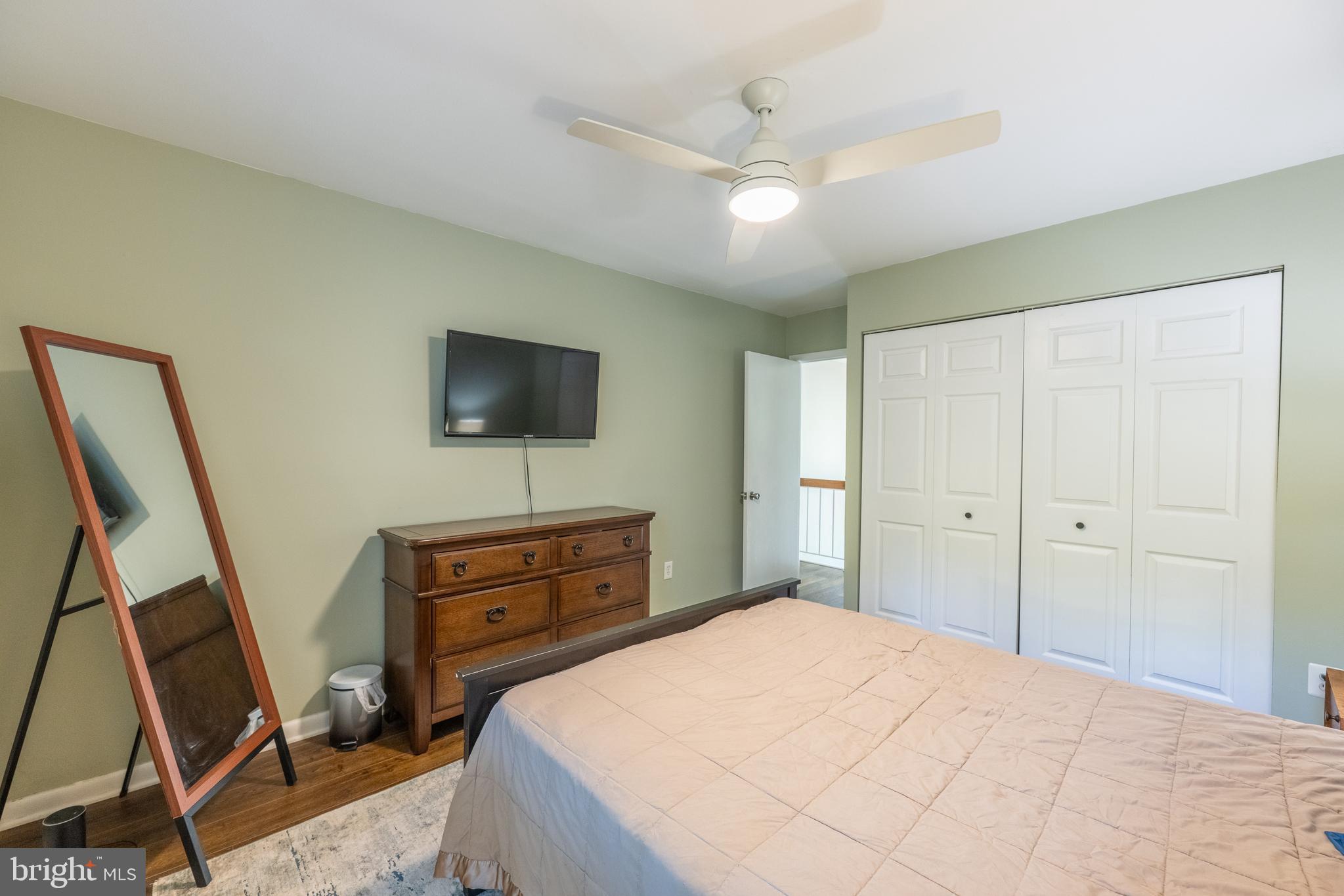 RESTON - Residential