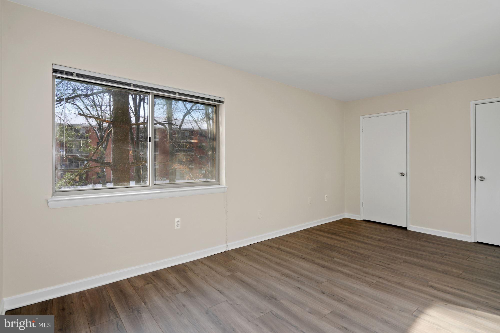 BETHESDA PARK - Residential