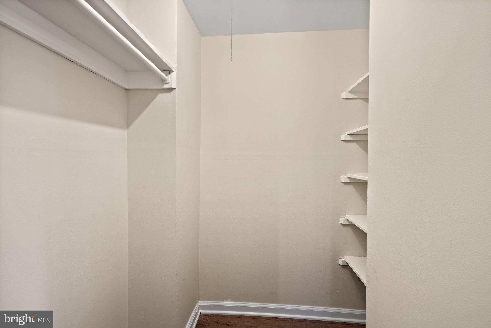 BETHESDA PARK - Residential