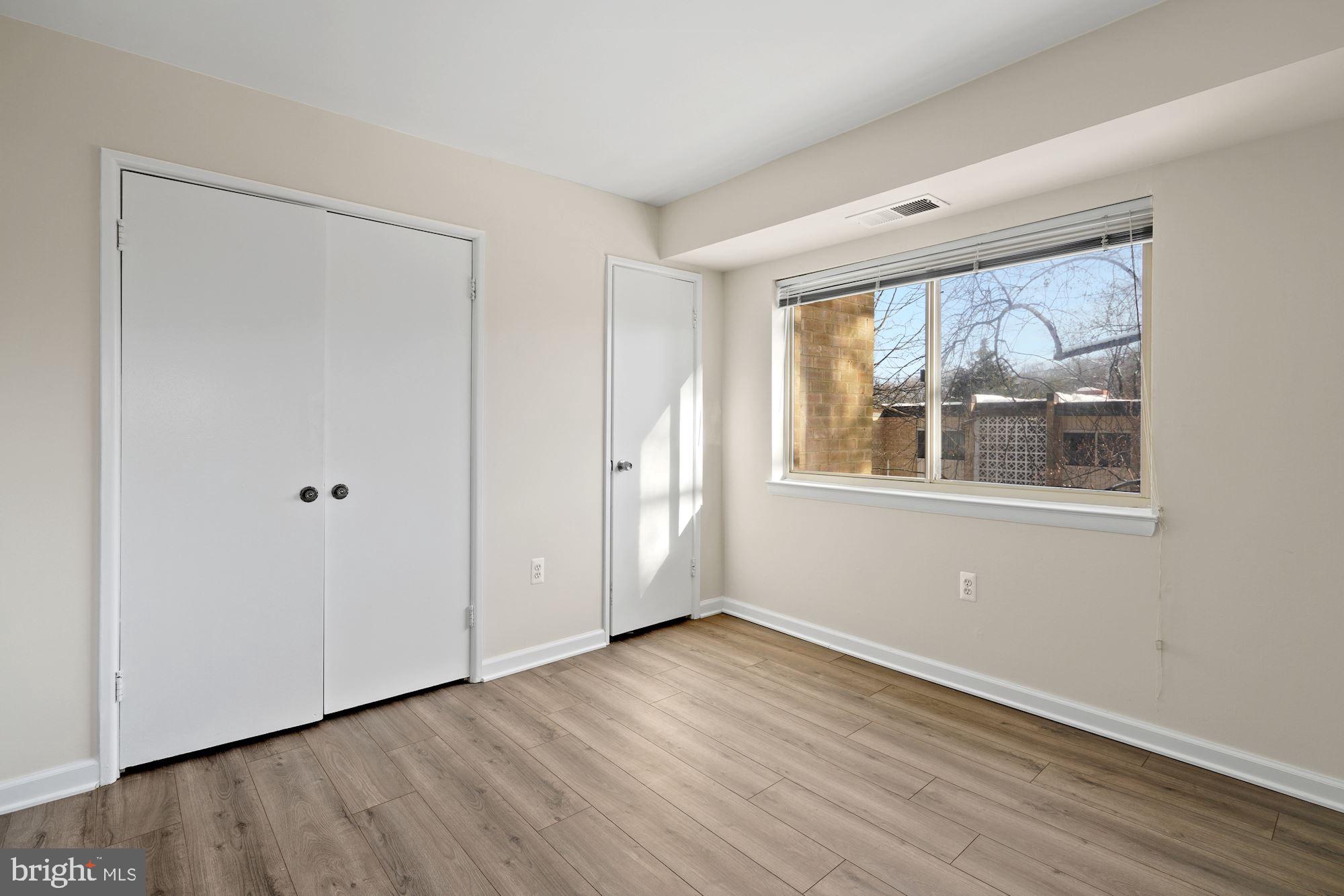 BETHESDA PARK - Residential