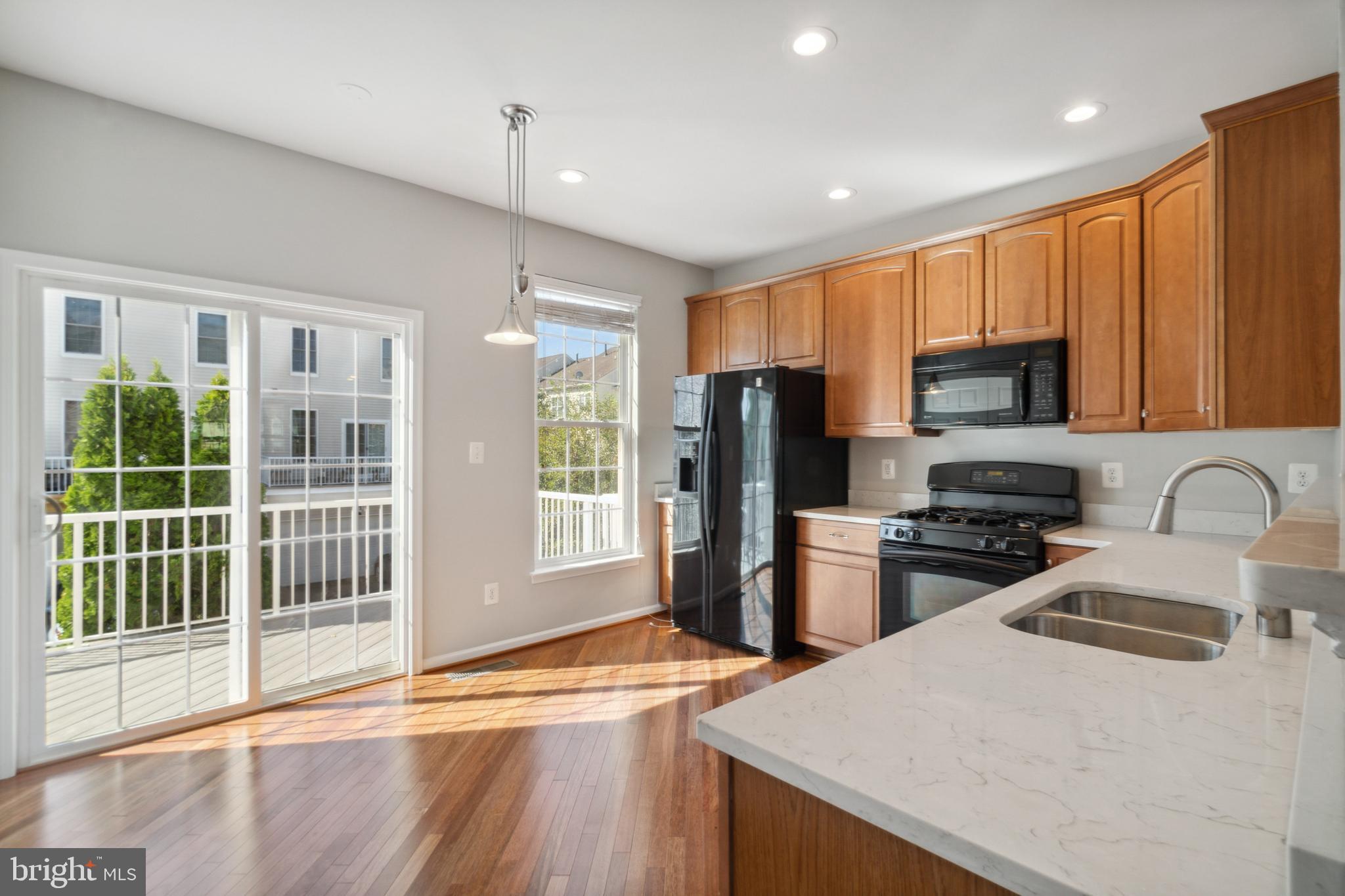 AMBERLEA AT SOUTH RIDING - Residential Lease