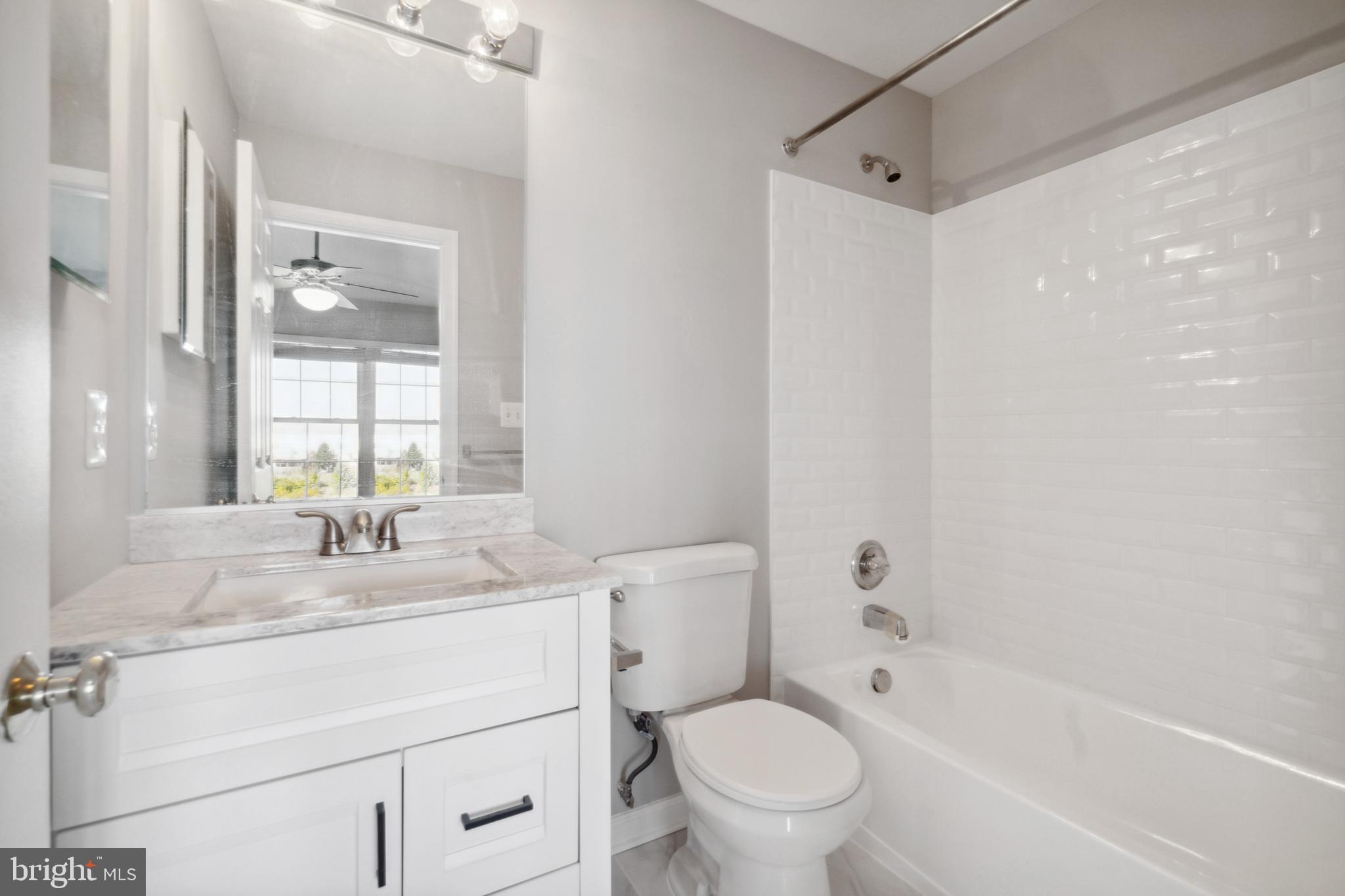 AMBERLEA AT SOUTH RIDING - Residential Lease