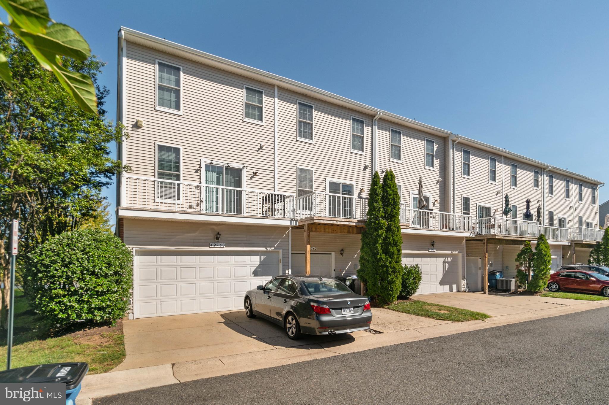 AMBERLEA AT SOUTH RIDING - Residential Lease