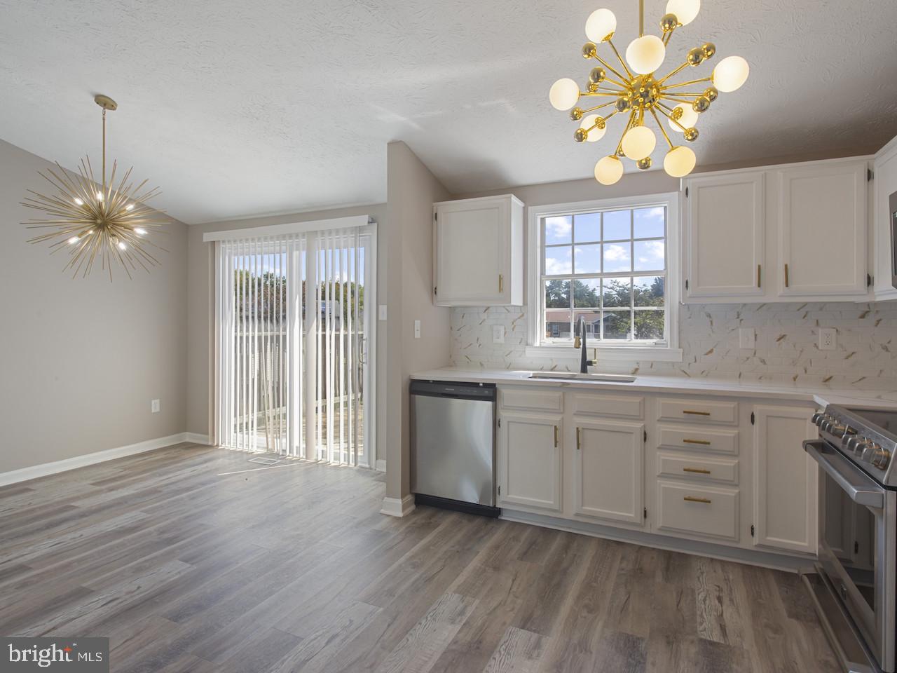 719 CLOVER VALLEY COURT