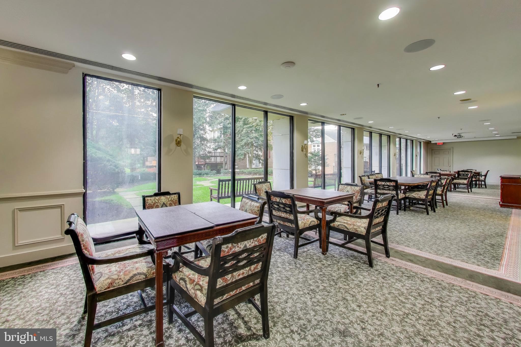 WHITLEY PARK CONDOMINIUM - Residential