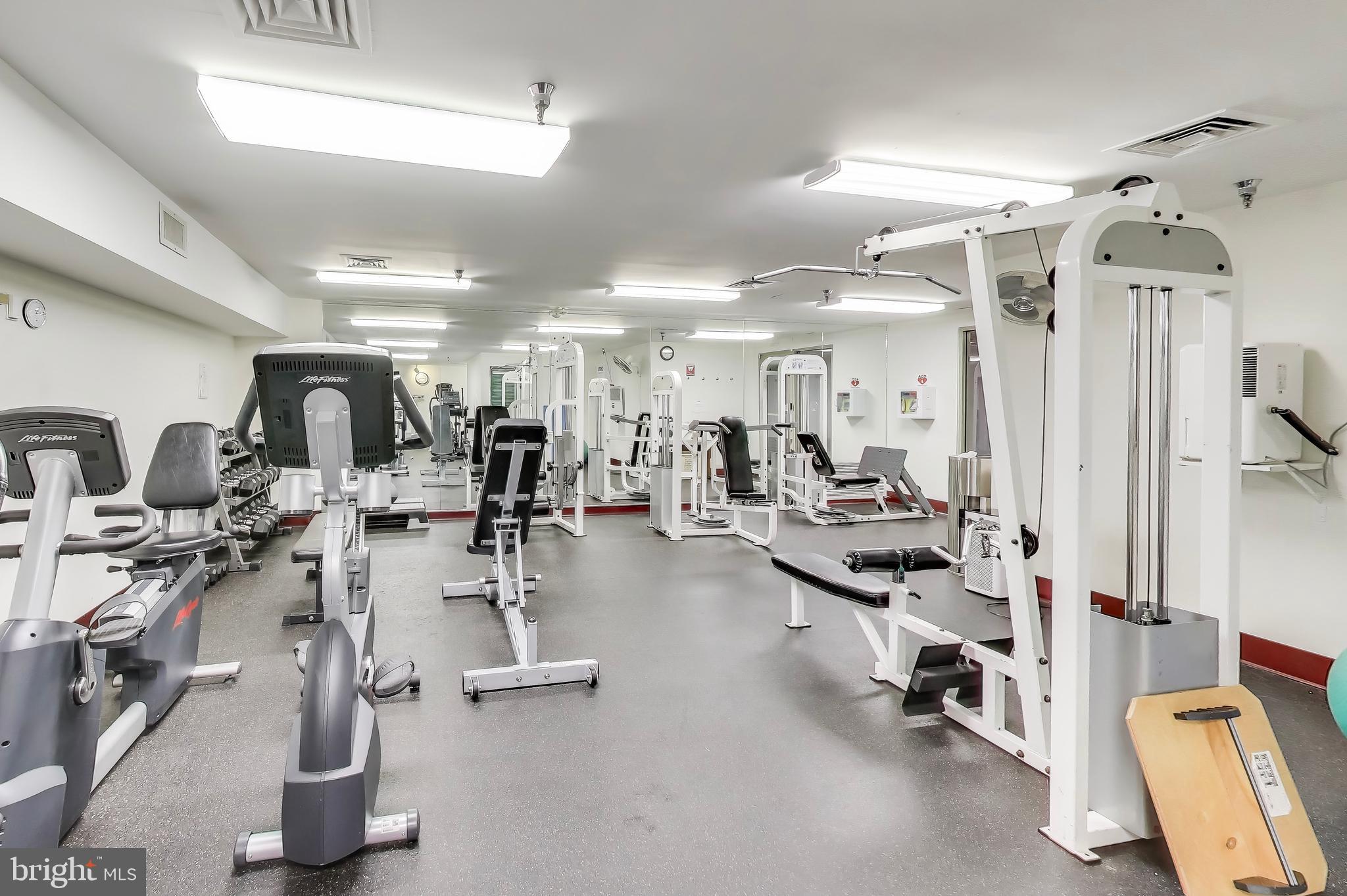 WHITLEY PARK CONDOMINIUM - Residential