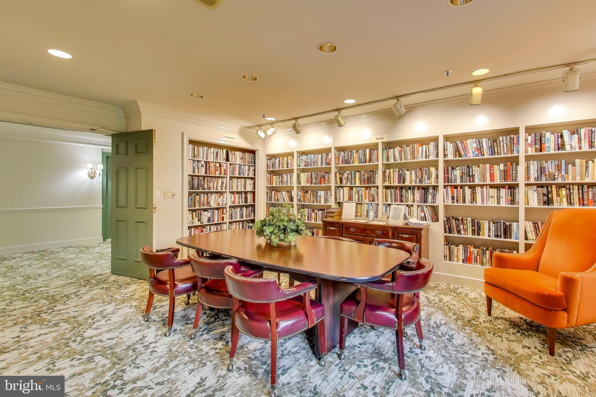 WHITLEY PARK CONDOMINIUM - Residential