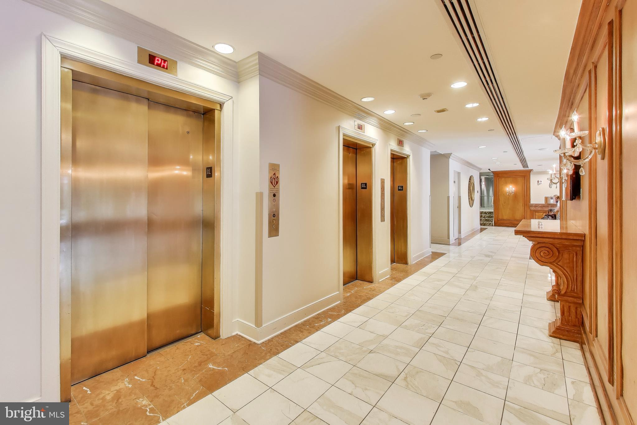 5450 WHITLEY PARK TERRACE 806