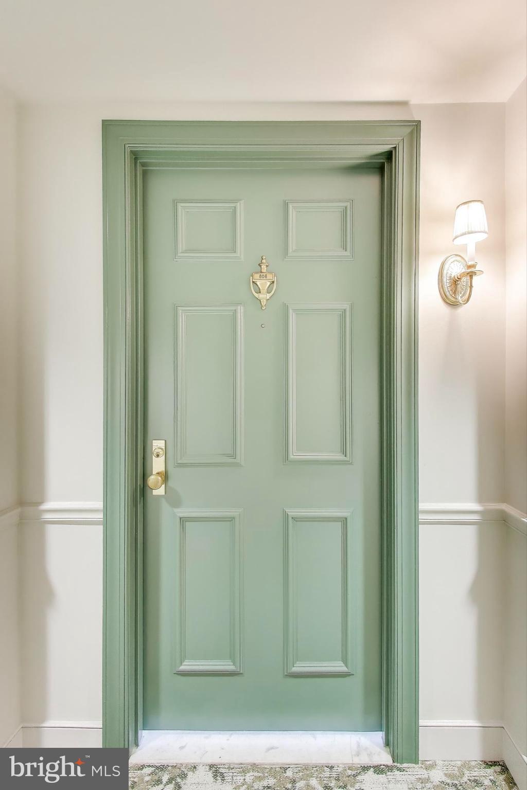 WHITLEY PARK CONDOMINIUM - Residential