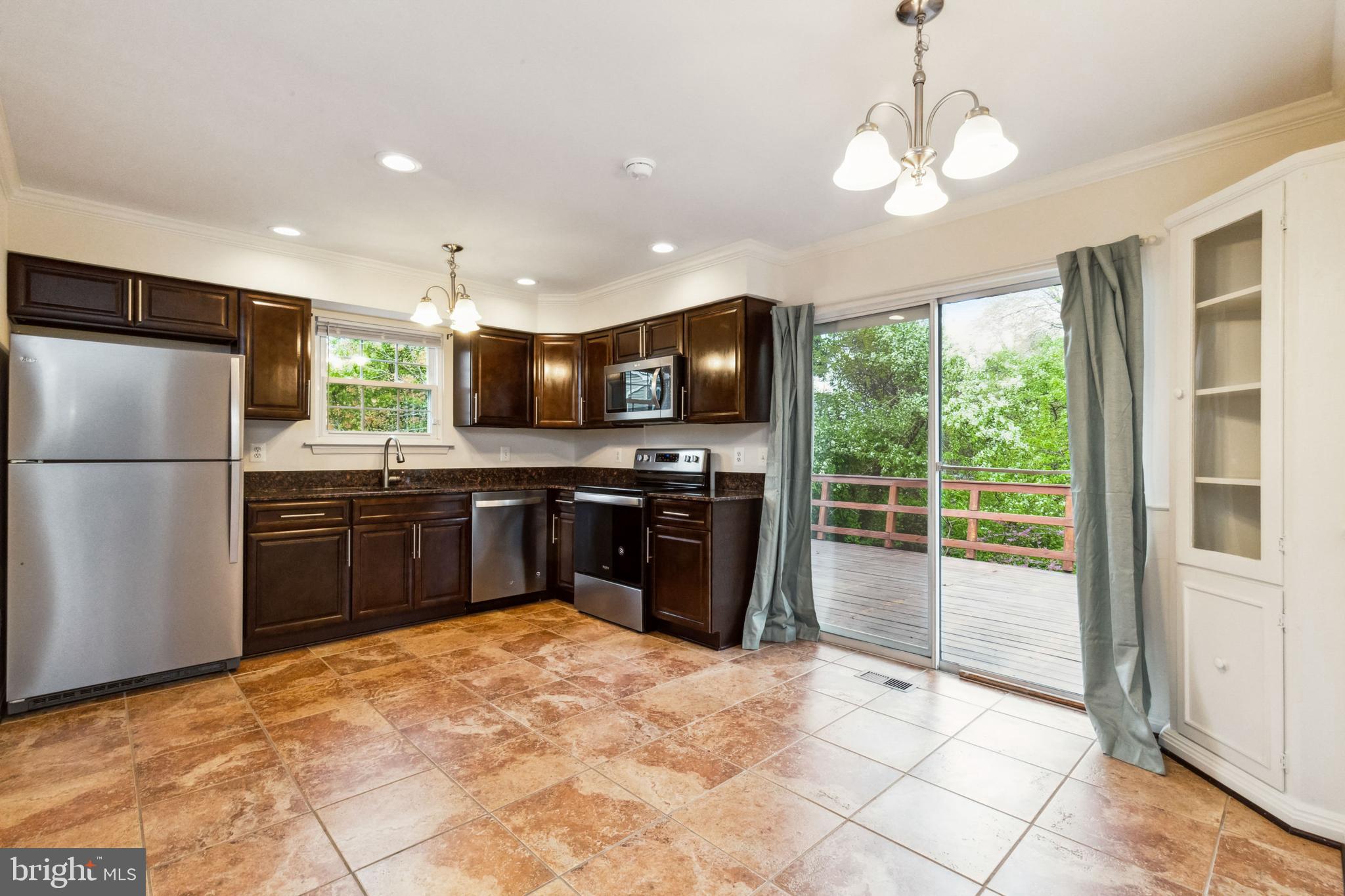 PINE TREE - Residential