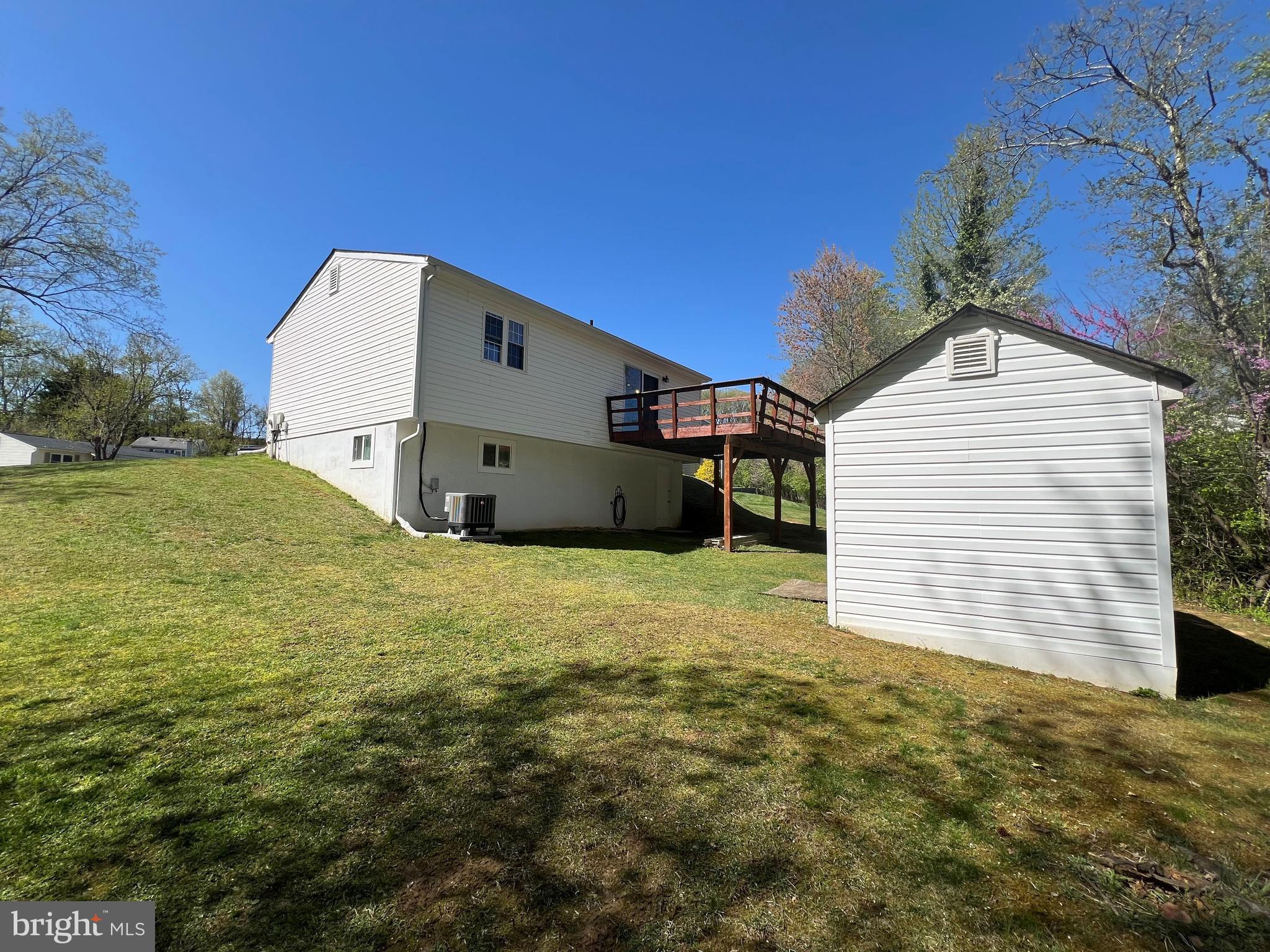 PINE TREE - Residential