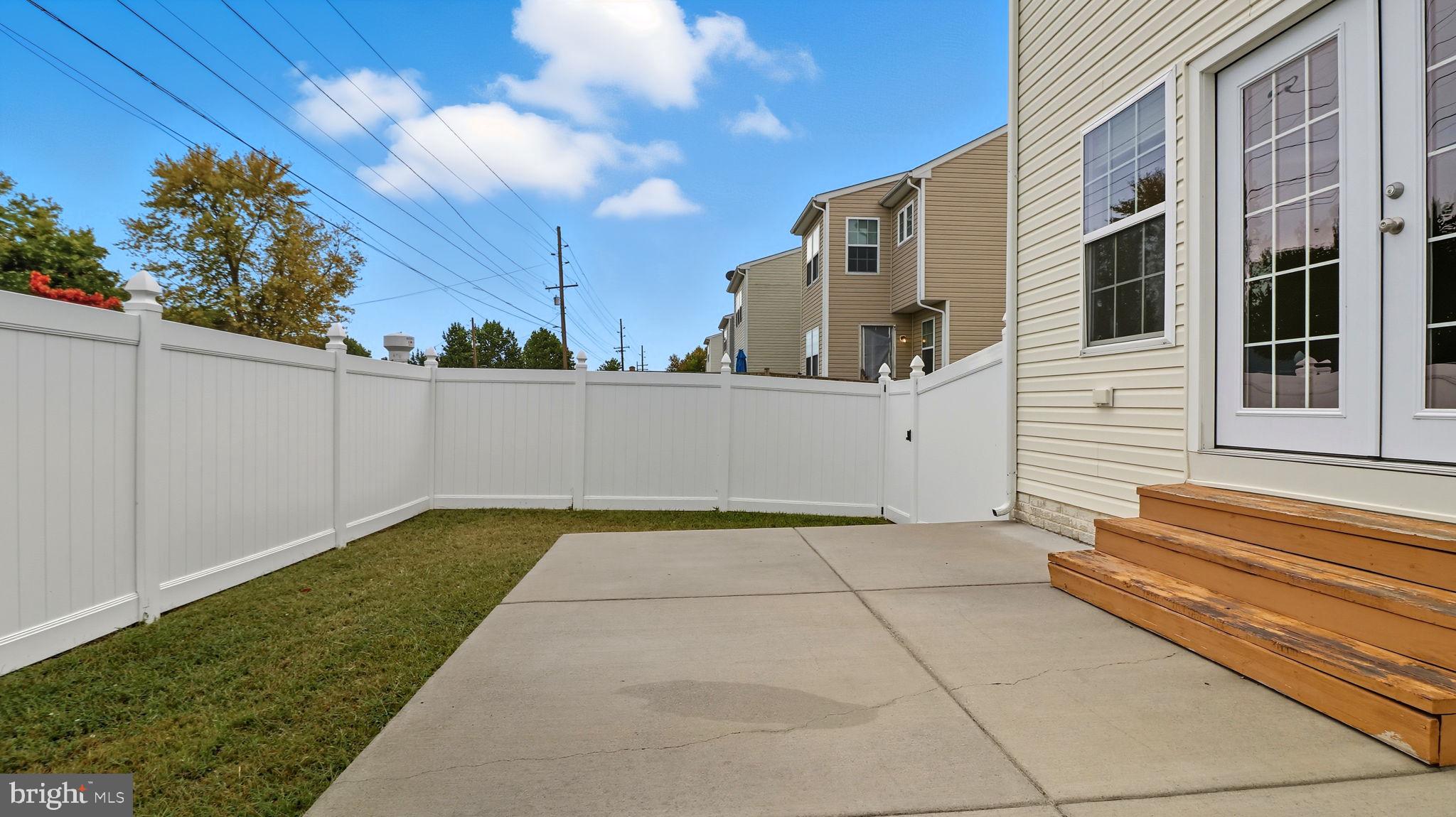 MANOR PARK - Residential