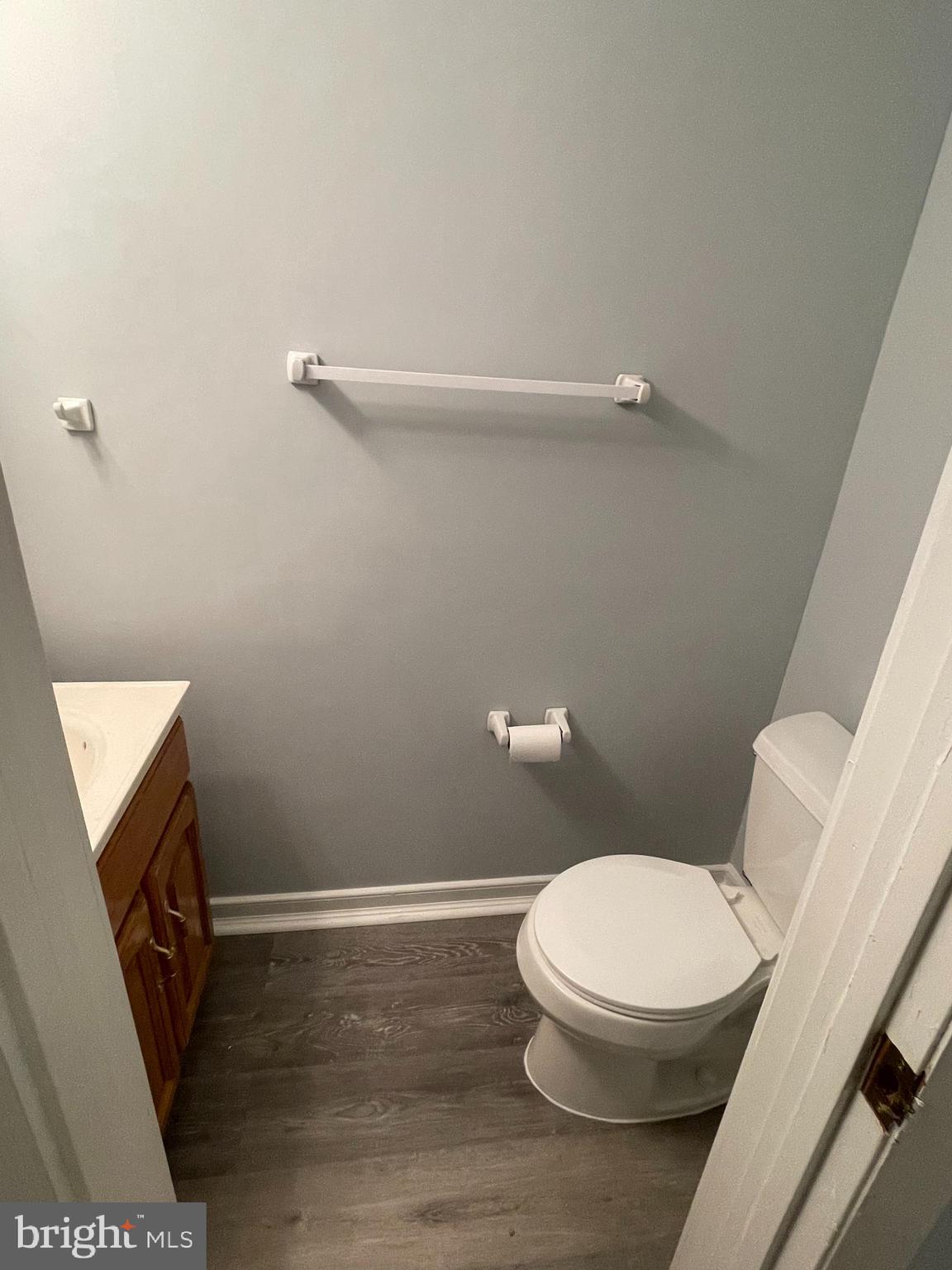 ENFIELD CHASE PLAT THREE - Residential Lease