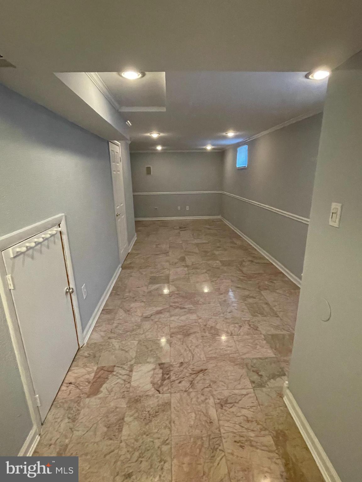 ENFIELD CHASE PLAT THREE - Residential Lease