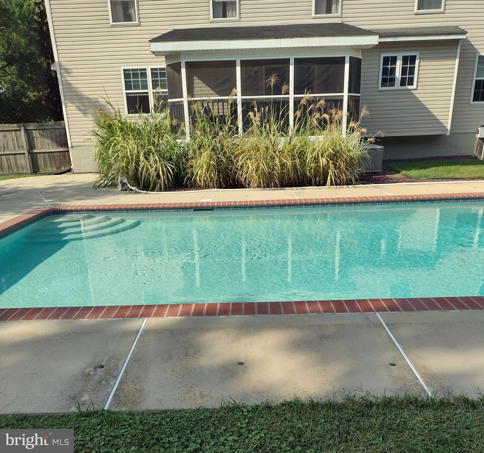 1052 NORFOLK DRIVE