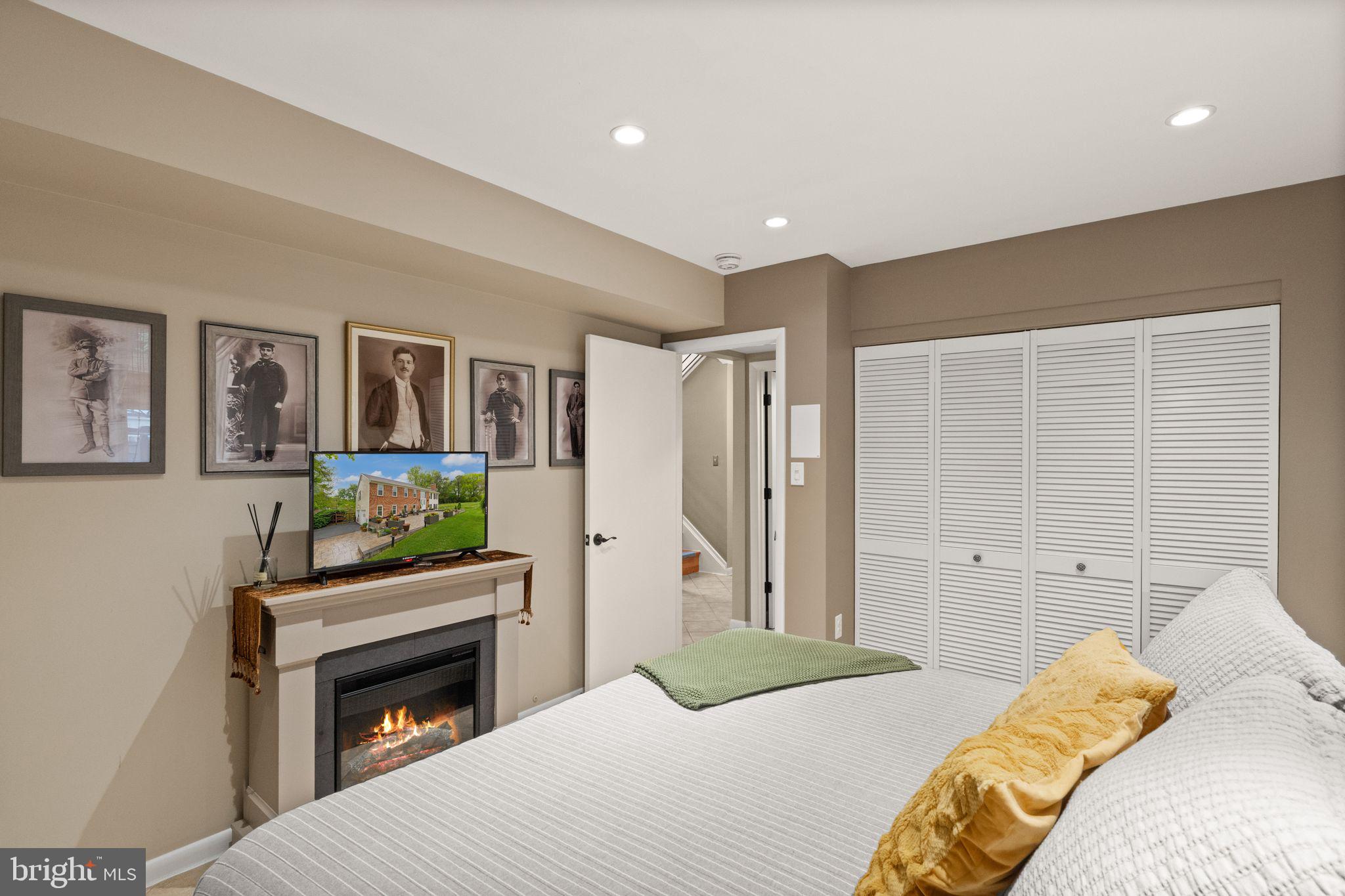HYNSON KNOLLS - Residential