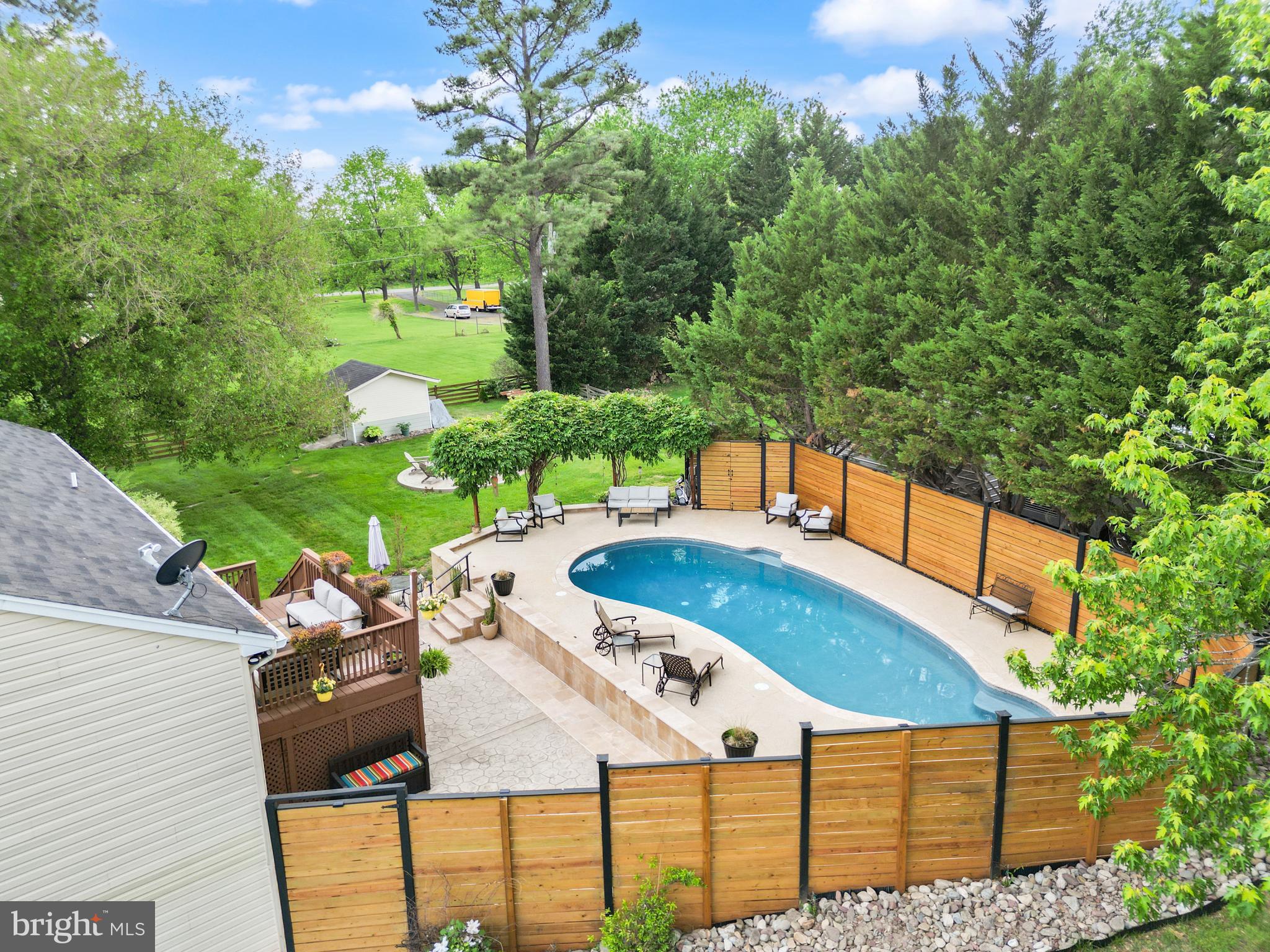 HYNSON KNOLLS - Residential