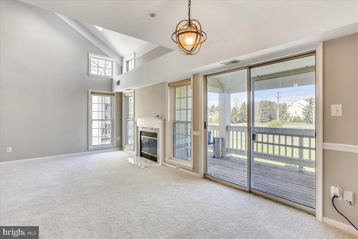 KINGSTOWNE - Residential Lease