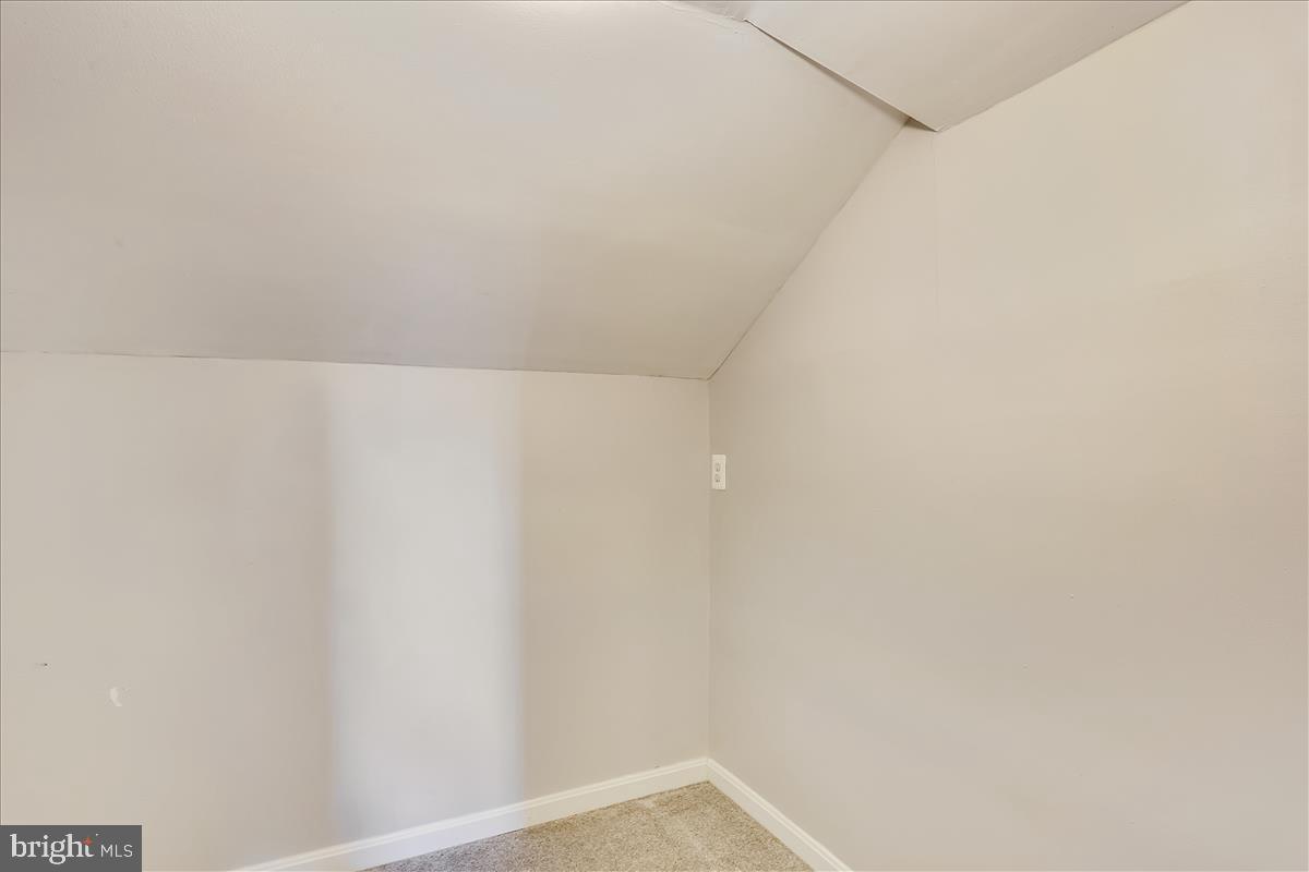 KINGSTOWNE - Residential Lease