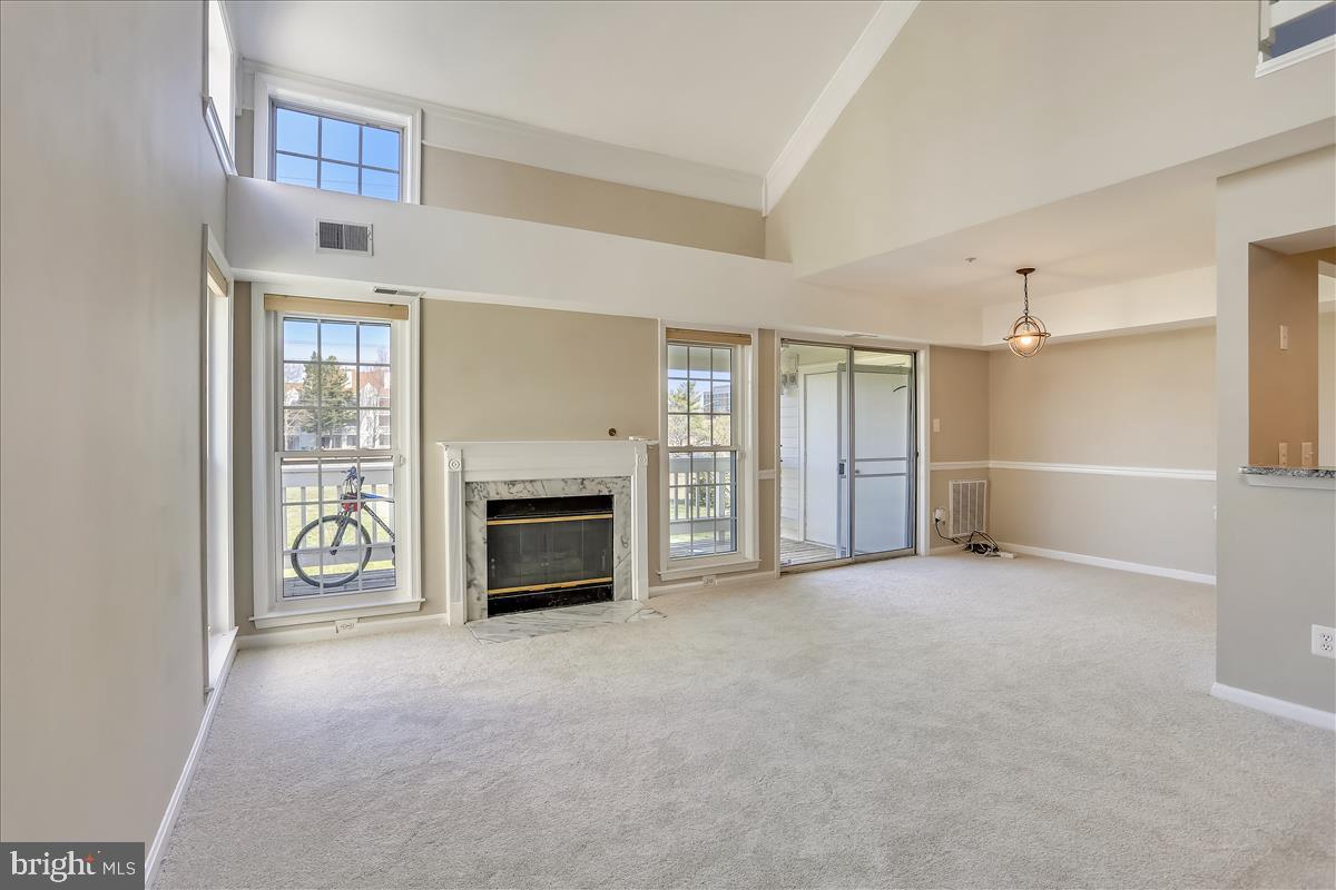 KINGSTOWNE - Residential Lease